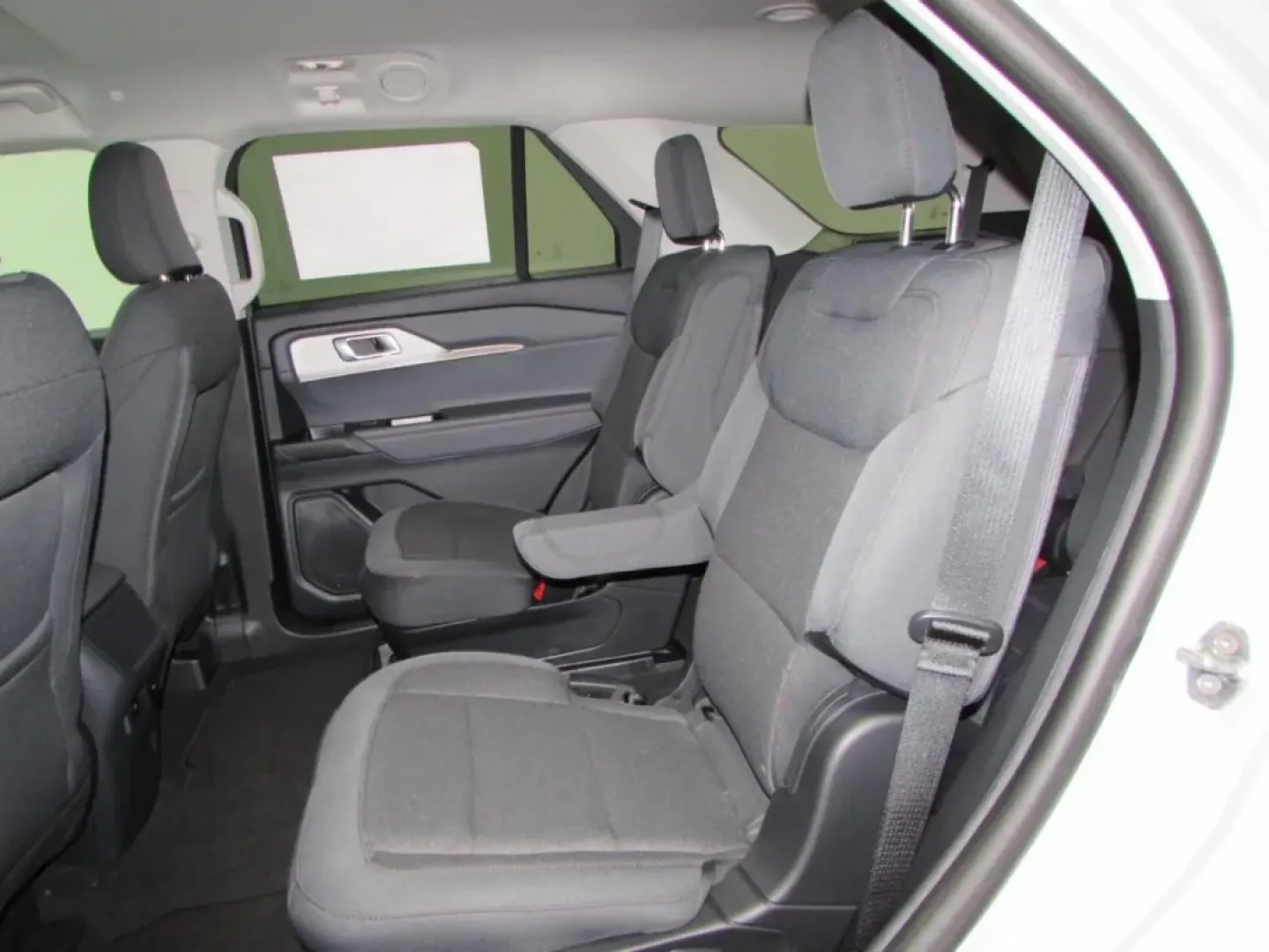 2026 /Dark Space Gray Ford Explorer Active (1FMUK8DH0TG) with an 2.3L EcoBoost I-4 engine, Automatic transmission, located at 12836 Highway 21, De Soto, MO, 63020, (636) 337-7777, 38.151867, -90.575615 - Discover the perfect blend of style, versatility, and power with the 2026 Ford Explorer Active, available now at Pettus Ford De Soto. This SUV is not just a vehicle; it's an invitation to explore your lifestyle, whether you're embarking on family road trips, navigating daily commutes, or seeking wee - Photo#25