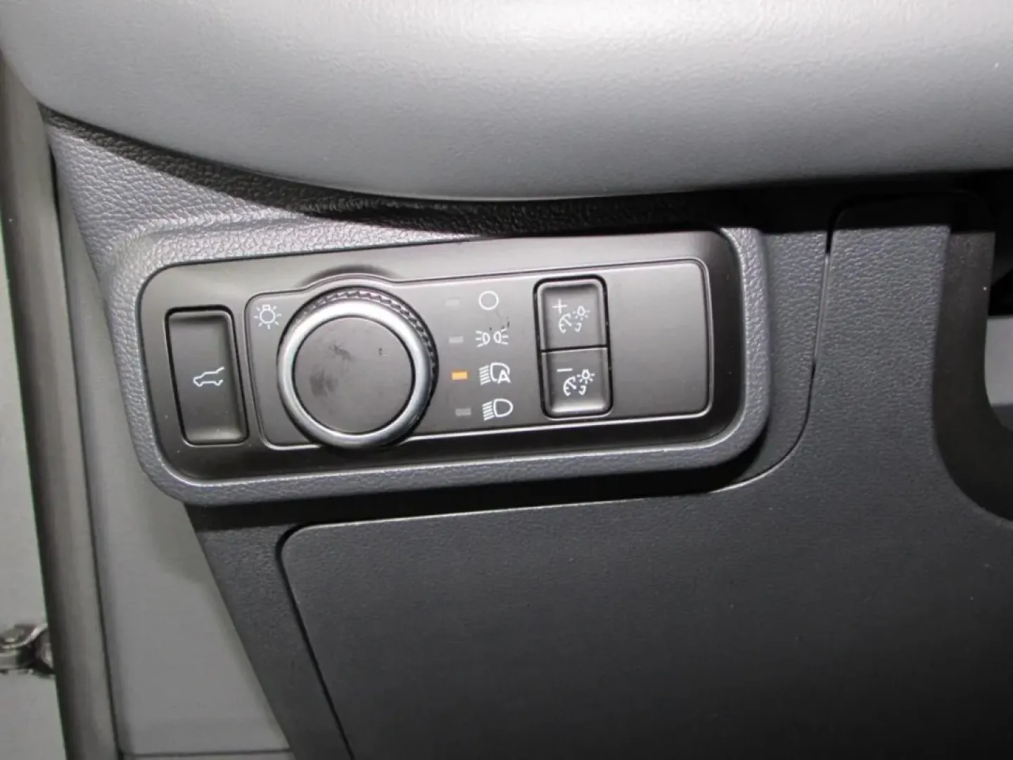 2026 /Dark Space Gray Ford Explorer Active (1FMUK8DH0TG) with an 2.3L EcoBoost I-4 engine, Automatic transmission, located at 12836 Highway 21, De Soto, MO, 63020, (636) 337-7777, 38.151867, -90.575615 - **Explore New Adventures with the 2026 Ford Explorer at Pettus Ford De Soto! Your Family's Next SUV Awaits!**<br /> <br /> Are you ready to elevate your family's adventures or weekend getaways? The 2026 Ford Explorer, available now at Pettus Ford De Soto, is the perfect companion for family outings, - Photo#14