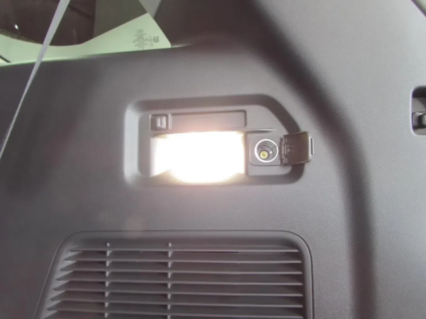 2026 /Dark Space Gray Ford Explorer Active (1FMUK8DH0TG) with an 2.3L EcoBoost I-4 engine, Automatic transmission, located at 12836 Highway 21, De Soto, MO, 63020, (636) 337-7777, 38.151867, -90.575615 - **Explore New Adventures with the 2026 Ford Explorer at Pettus Ford De Soto! Your Family's Next SUV Awaits!**<br /> <br /> Are you ready to elevate your family's adventures or weekend getaways? The 2026 Ford Explorer, available now at Pettus Ford De Soto, is the perfect companion for family outings, - Photo#30