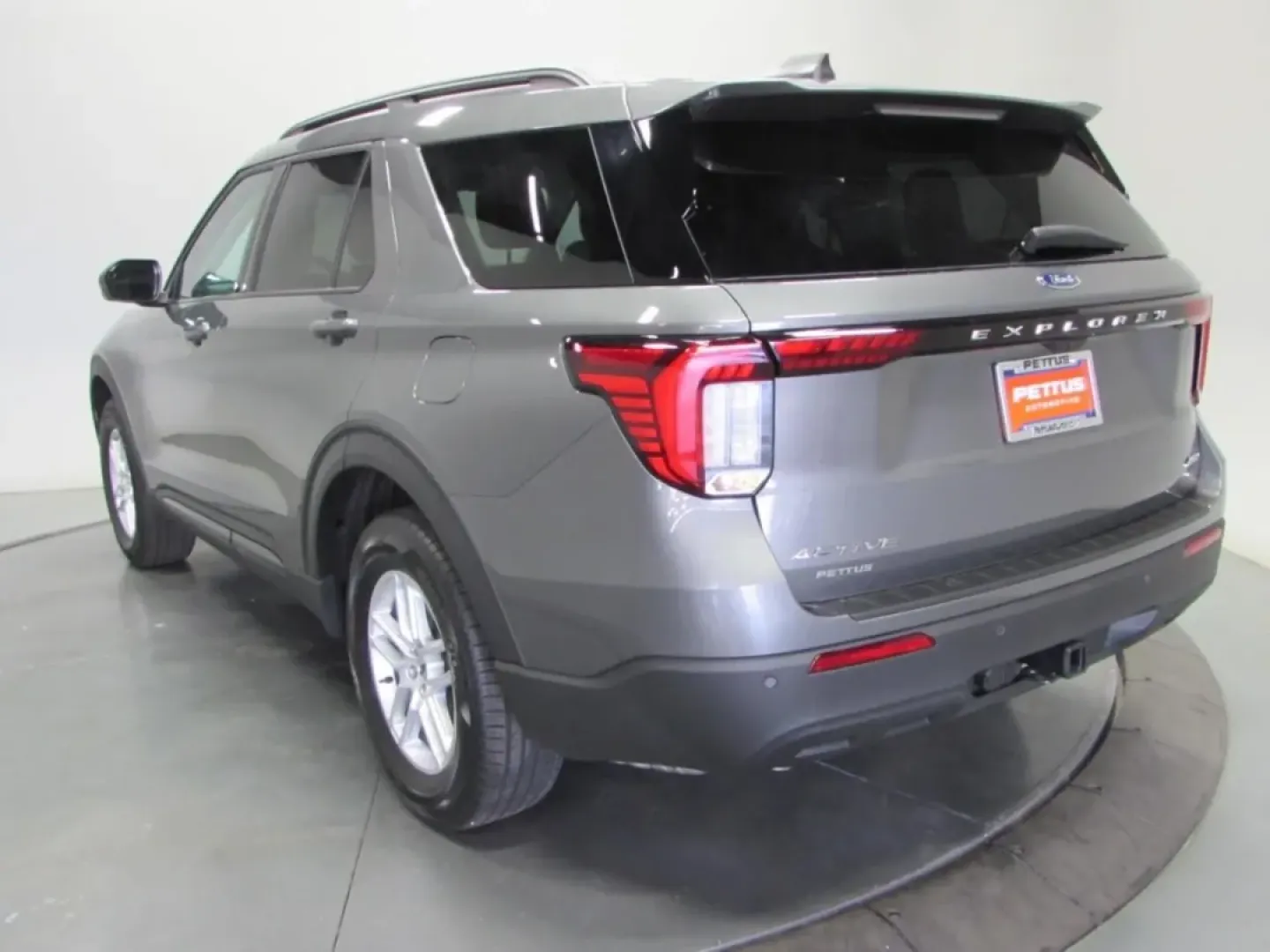 2026 /Dark Space Gray Ford Explorer Active (1FMUK8DH0TG) with an 2.3L EcoBoost I-4 engine, Automatic transmission, located at 12836 Highway 21, De Soto, MO, 63020, (636) 337-7777, 38.151867, -90.575615 - **Explore New Adventures with the 2026 Ford Explorer at Pettus Ford De Soto! Your Family's Next SUV Awaits!**<br /> <br /> Are you ready to elevate your family's adventures or weekend getaways? The 2026 Ford Explorer, available now at Pettus Ford De Soto, is the perfect companion for family outings, - Photo#5