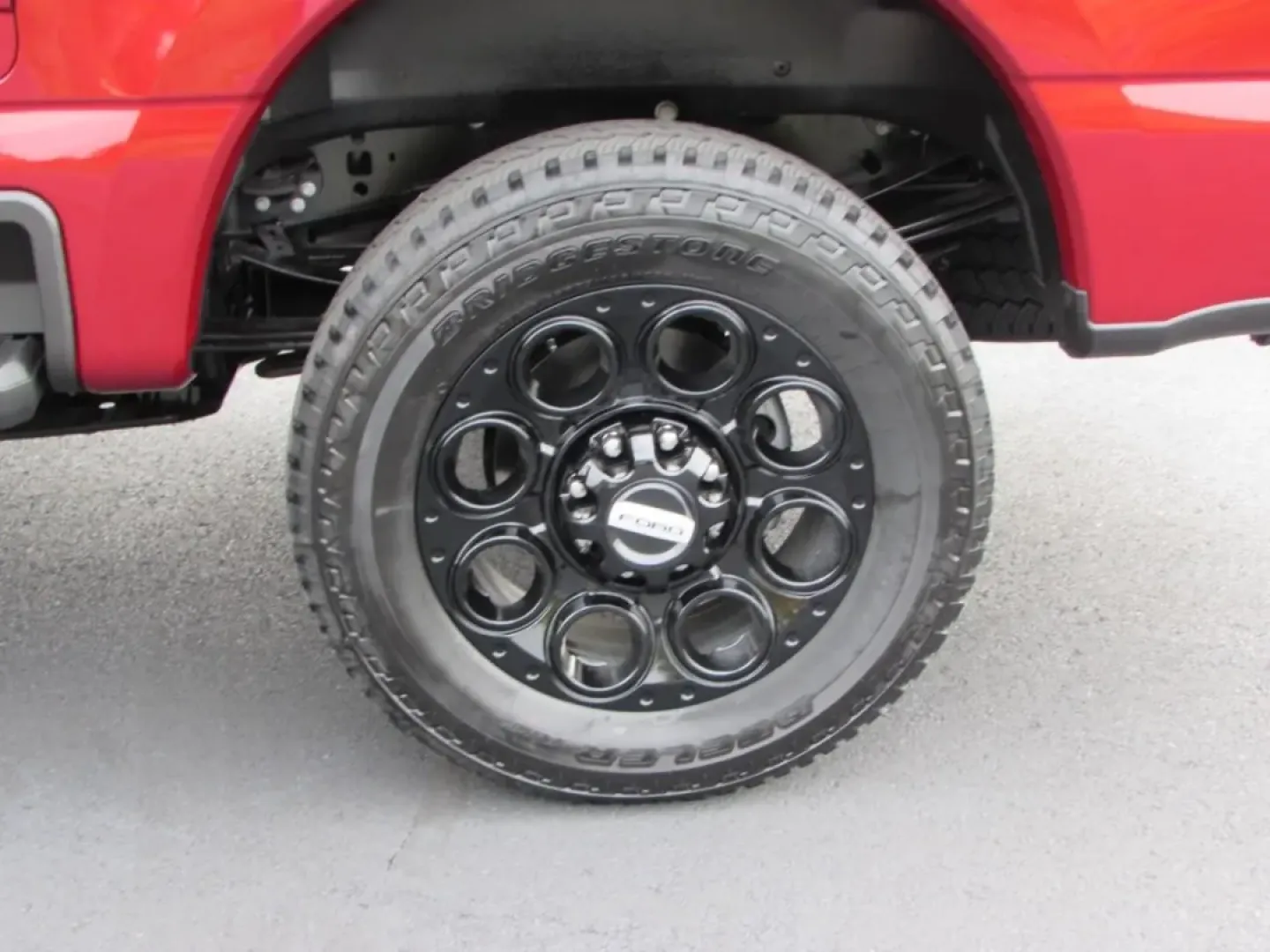 2026 /Medium Dark Slate Ford F-250SD XLT (1FT8W2BN3TE) with an 7.3L engine, located at 12836 Highway 21, De Soto, MO, 63020, (636) 337-7777, 38.151867, -90.575615 - **Conquer Every Journey with the 2026 Ford Super Duty F-250 SRW Now Available at Pettus Ford De Soto!**<br /> <br /> If you're in the market for a rugged truck that can keep up with your active lifestyle, look no further than the 2026 Ford Super Duty F-250 SRW. Perfectly crafted for both work and p - Photo#10