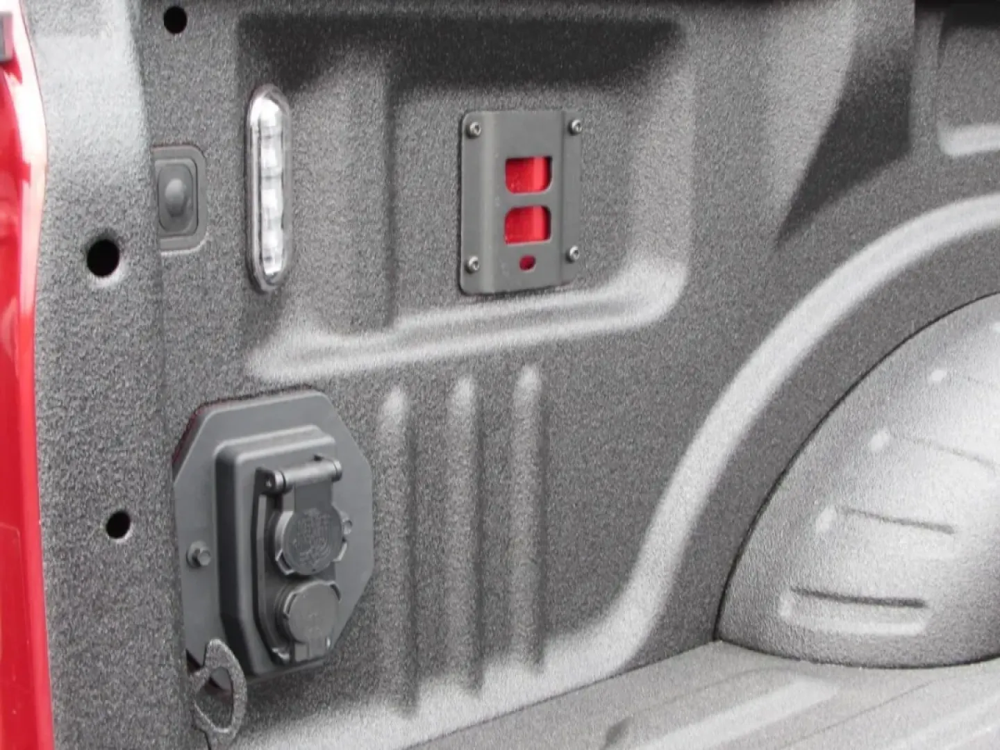 2026 /Medium Dark Slate Ford F-250SD XLT (1FT8W2BN3TE) with an 7.3L engine, located at 12836 Highway 21, De Soto, MO, 63020, (636) 337-7777, 38.151867, -90.575615 - **Conquer Every Journey with the 2026 Ford Super Duty F-250 SRW Now Available at Pettus Ford De Soto!**<br /> <br /> If you're in the market for a rugged truck that can keep up with your active lifestyle, look no further than the 2026 Ford Super Duty F-250 SRW. Perfectly crafted for both work and p - Photo#15