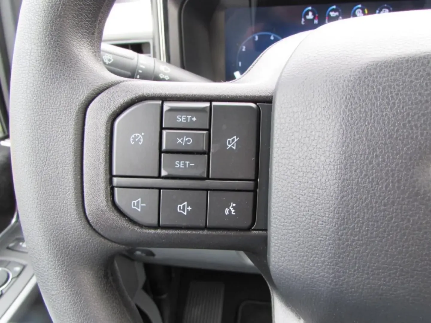 2026 /Medium Dark Slate Ford F-250SD XLT (1FT8W2BN3TE) with an 7.3L engine, located at 12836 Highway 21, De Soto, MO, 63020, (636) 337-7777, 38.151867, -90.575615 - **Conquer Every Journey with the 2026 Ford Super Duty F-250 SRW Now Available at Pettus Ford De Soto!**<br /> <br /> If you're in the market for a rugged truck that can keep up with your active lifestyle, look no further than the 2026 Ford Super Duty F-250 SRW. Perfectly crafted for both work and p - Photo#20