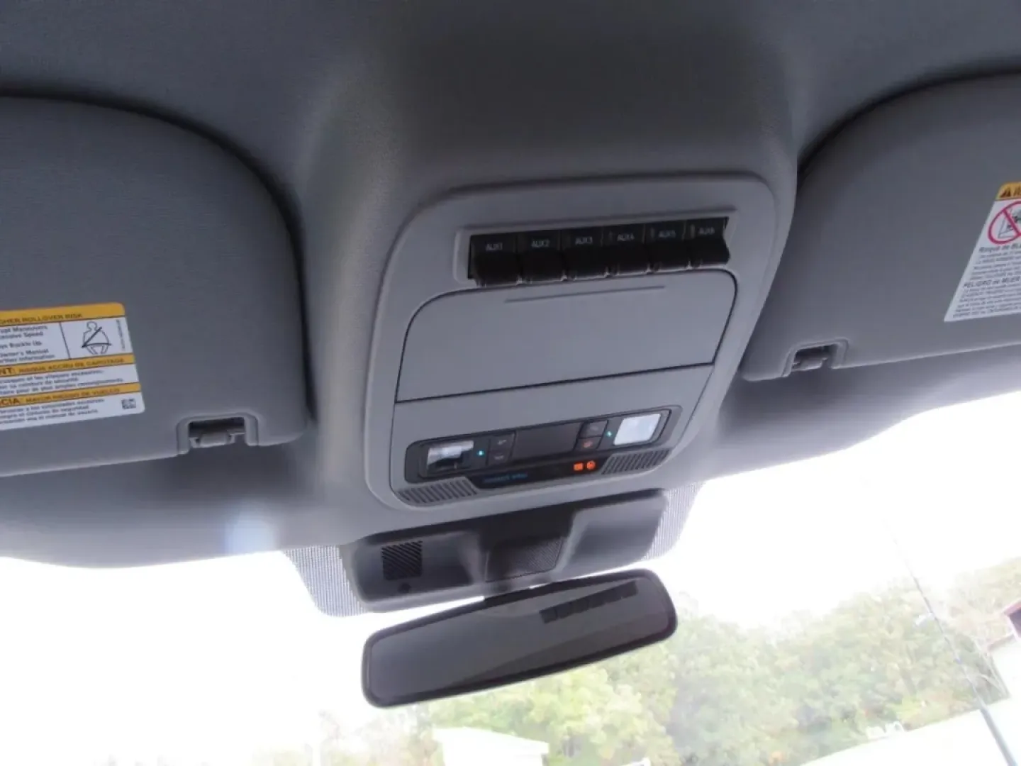 2026 /Medium Dark Slate Ford F-250SD XLT (1FT8W2BN3TE) with an 7.3L engine, located at 12836 Highway 21, De Soto, MO, 63020, (636) 337-7777, 38.151867, -90.575615 - **Conquer Every Journey with the 2026 Ford Super Duty F-250 SRW Now Available at Pettus Ford De Soto!**<br /> <br /> If you're in the market for a rugged truck that can keep up with your active lifestyle, look no further than the 2026 Ford Super Duty F-250 SRW. Perfectly crafted for both work and p - Photo#23