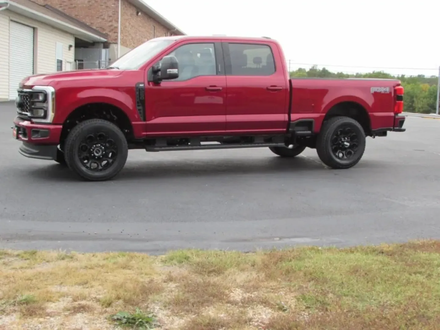 2026 /Medium Dark Slate Ford F-250SD XLT (1FT8W2BN3TE) with an 7.3L engine, located at 12836 Highway 21, De Soto, MO, 63020, (636) 337-7777, 38.151867, -90.575615 - **Conquer Every Journey with the 2026 Ford Super Duty F-250 SRW Now Available at Pettus Ford De Soto!**<br /> <br /> If you're in the market for a rugged truck that can keep up with your active lifestyle, look no further than the 2026 Ford Super Duty F-250 SRW. Perfectly crafted for both work and p - Photo#3