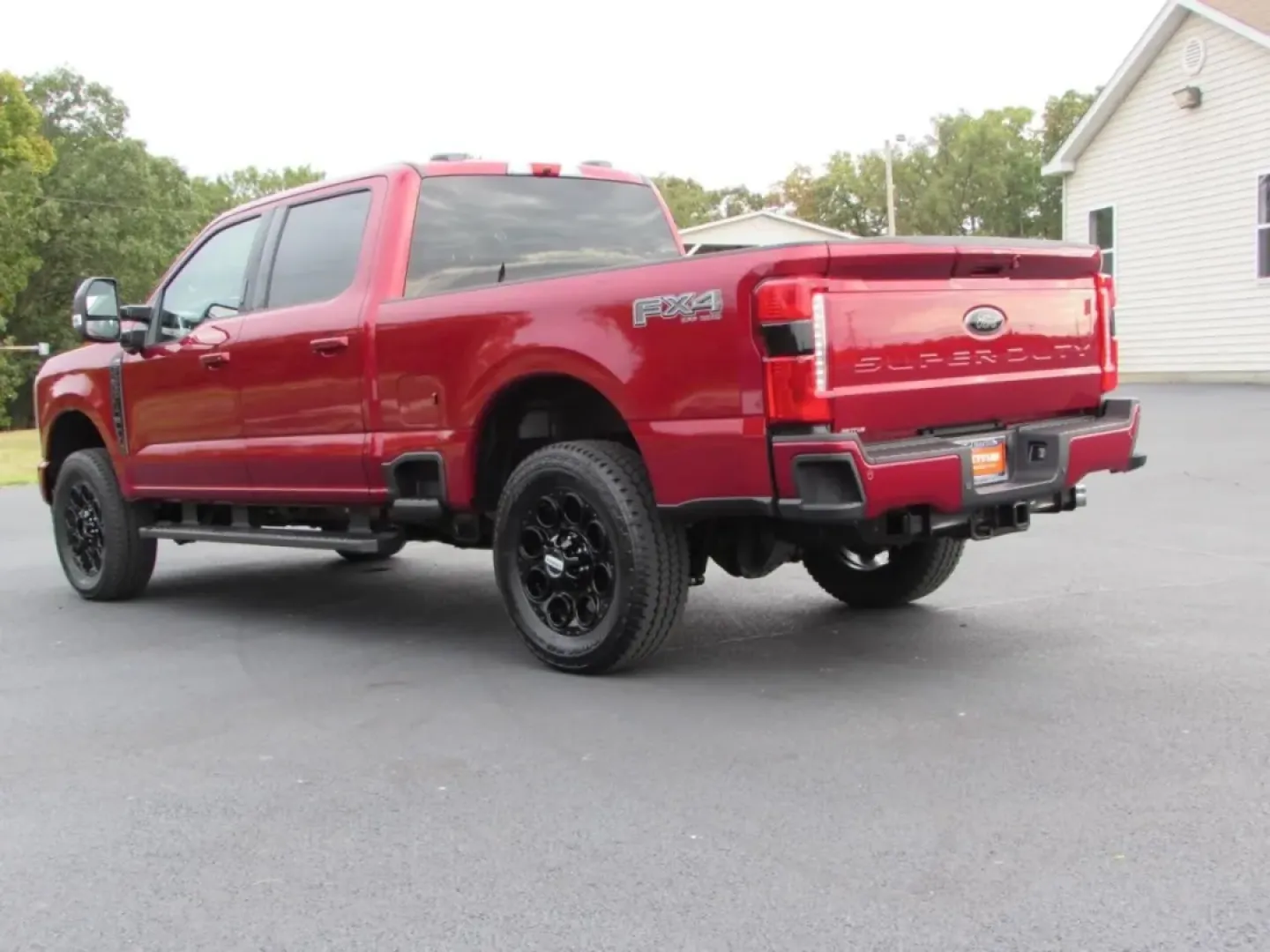 2026 /Medium Dark Slate Ford F-250SD XLT (1FT8W2BN3TE) with an 7.3L engine, located at 12836 Highway 21, De Soto, MO, 63020, (636) 337-7777, 38.151867, -90.575615 - **Conquer Every Journey with the 2026 Ford Super Duty F-250 SRW Now Available at Pettus Ford De Soto!**<br /> <br /> If you're in the market for a rugged truck that can keep up with your active lifestyle, look no further than the 2026 Ford Super Duty F-250 SRW. Perfectly crafted for both work and p - Photo#4
