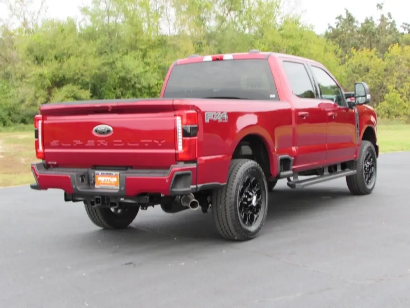 2026 /Medium Dark Slate Ford F-250SD XLT (1FT8W2BN3TE) with an 7.3L engine, located at 12836 Highway 21, De Soto, MO, 63020, (636) 337-7777, 38.151867, -90.575615 - **Conquer Every Journey with the 2026 Ford Super Duty F-250 SRW Now Available at Pettus Ford De Soto!**<br /> <br /> If you're in the market for a rugged truck that can keep up with your active lifestyle, look no further than the 2026 Ford Super Duty F-250 SRW. Perfectly crafted for both work and p - Photo#6