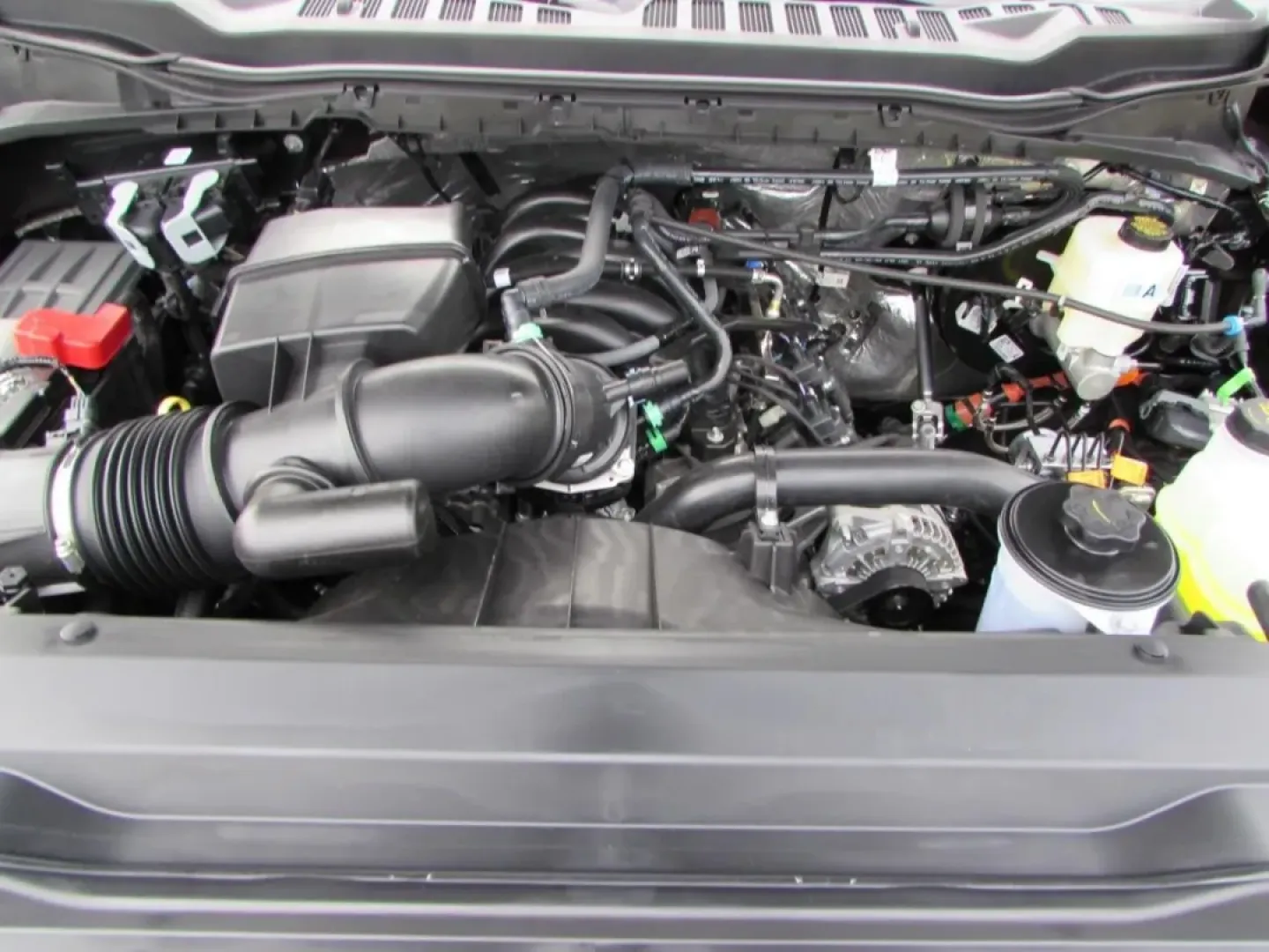 2026 /Medium Dark Slate Ford F-250SD XLT (1FT8W2BN3TE) with an 7.3L engine, located at 12836 Highway 21, De Soto, MO, 63020, (636) 337-7777, 38.151867, -90.575615 - **Conquer Every Journey with the 2026 Ford Super Duty F-250 SRW Now Available at Pettus Ford De Soto!**<br /> <br /> If you're in the market for a rugged truck that can keep up with your active lifestyle, look no further than the 2026 Ford Super Duty F-250 SRW. Perfectly crafted for both work and p - Photo#8