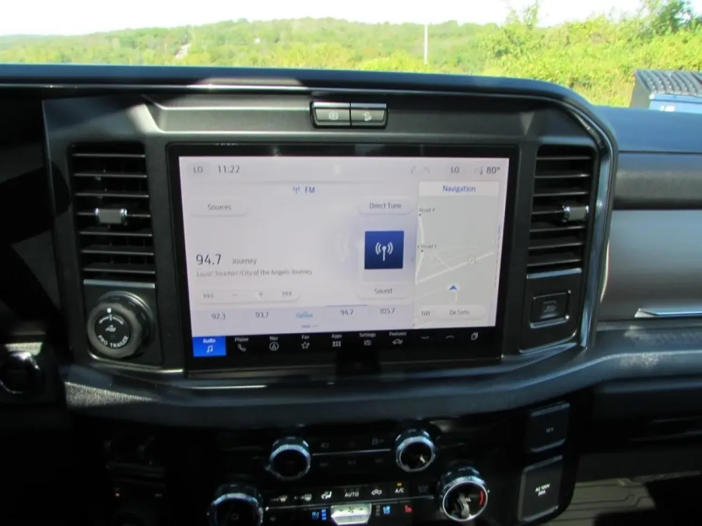 2026 /Black Onyx/Platinum Blue Ford F-350SD Platinum (1FT8W3BM5TE) with an 6.7L engine, located at 12836 Highway 21, De Soto, MO, 63020, (636) 337-7777, 38.151867, -90.575615 - Are you ready to elevate your adventures and tackle any challenge on or off the road? Look no further than this stunning 2026 Ford Super Duty F-350 SRW, now available at Pettus Ford De Soto. Located at 12836 Missouri Hwy 21, De Soto, MO 63020, our OEM dealership specializes in providing quality used - Photo#29