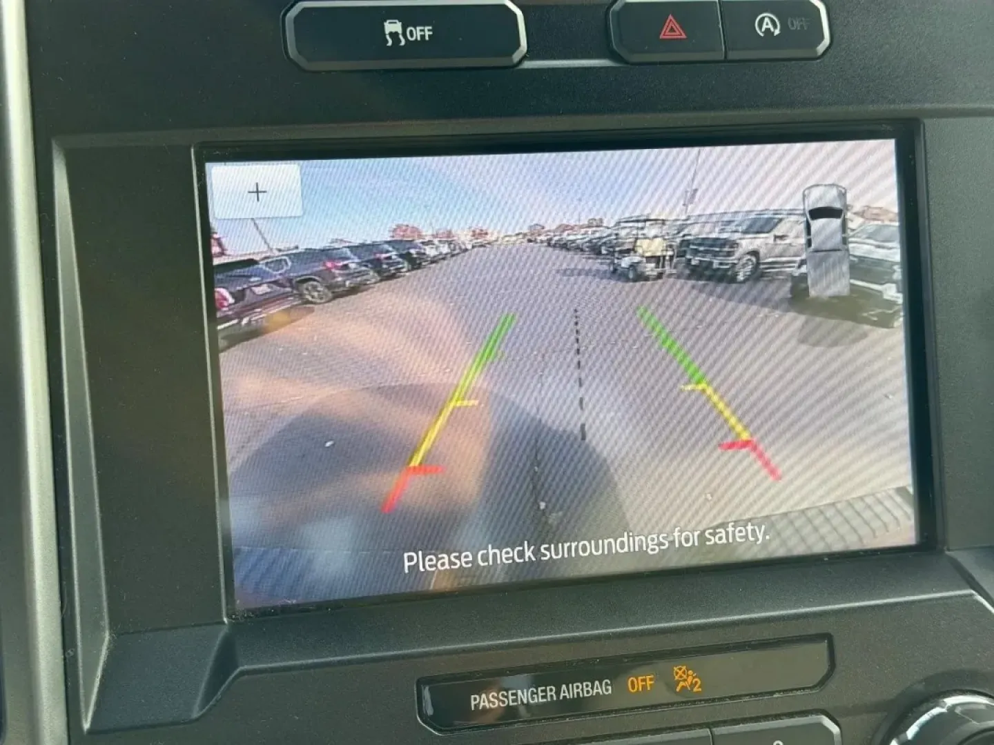 2019 /Dark Earth Gray Cloth Ford F-150 4WD SuperCrew Box (1FTEW1E55KK) with an 5.0L engine, located at 970 Woodlawn Dr., Farmington, MO, 63640, (573) 431-7800, 37.825642, -90.468674 - **Unleash Adventure with the 2019 Ford F-150 at Pettus CDJR Farmington!**<br /> <br /> Are you ready to tackle your next big adventure? Whether you're hauling gear for a weekend camping trip, navigating the daily grind, or transporting your family to the next soccer game, the 2019 Ford F-150 is your - Photo#20