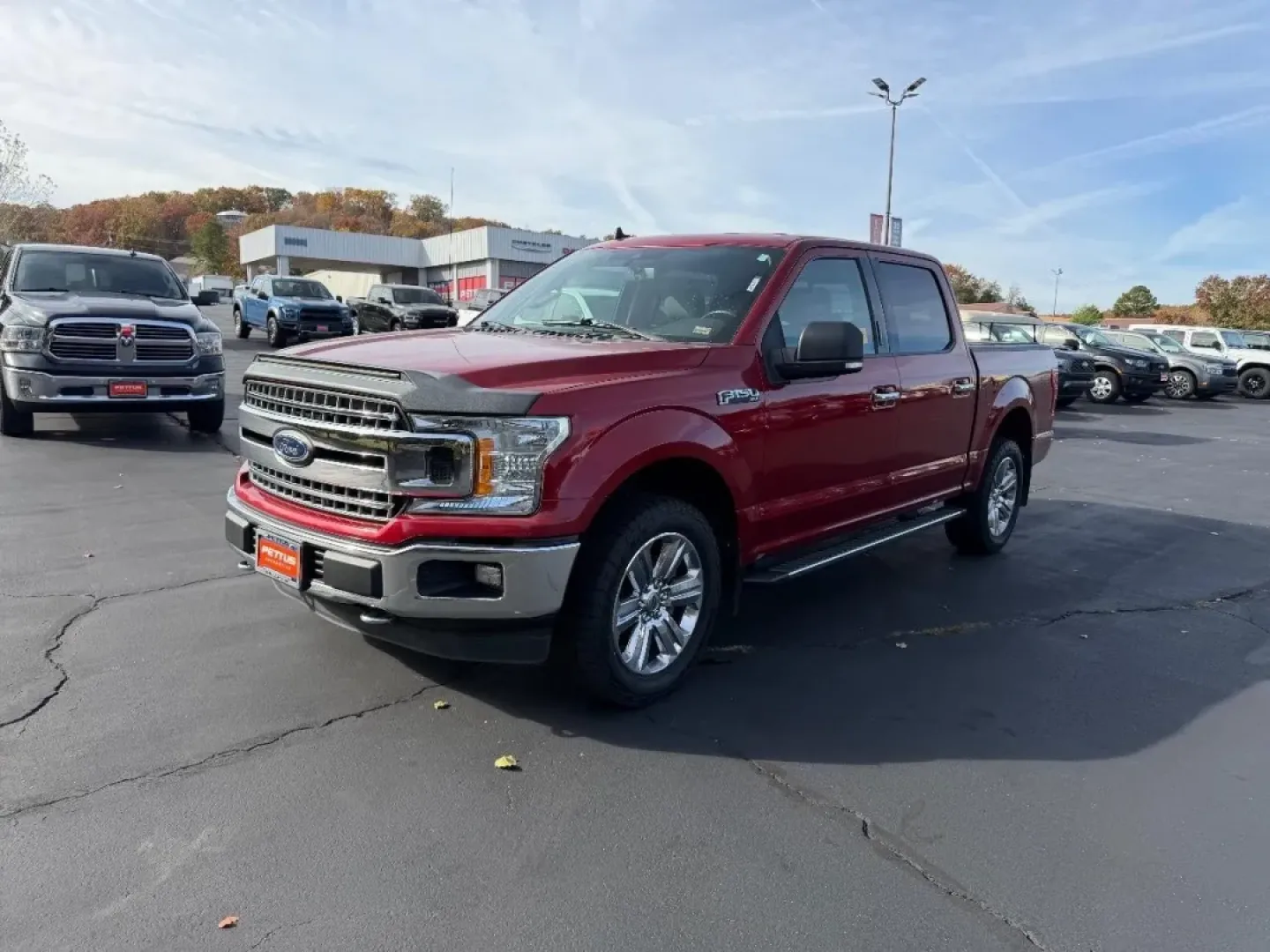 2019 /Dark Earth Gray Cloth Ford F-150 4WD SuperCrew Box (1FTEW1E55KK) with an 5.0L engine, located at 970 Woodlawn Dr., Farmington, MO, 63640, (573) 431-7800, 37.825642, -90.468674 - **Unleash Adventure with the 2019 Ford F-150 at Pettus CDJR Farmington!**<br /> <br /> Are you ready to tackle your next big adventure? Whether you're hauling gear for a weekend camping trip, navigating the daily grind, or transporting your family to the next soccer game, the 2019 Ford F-150 is your - Photo#7