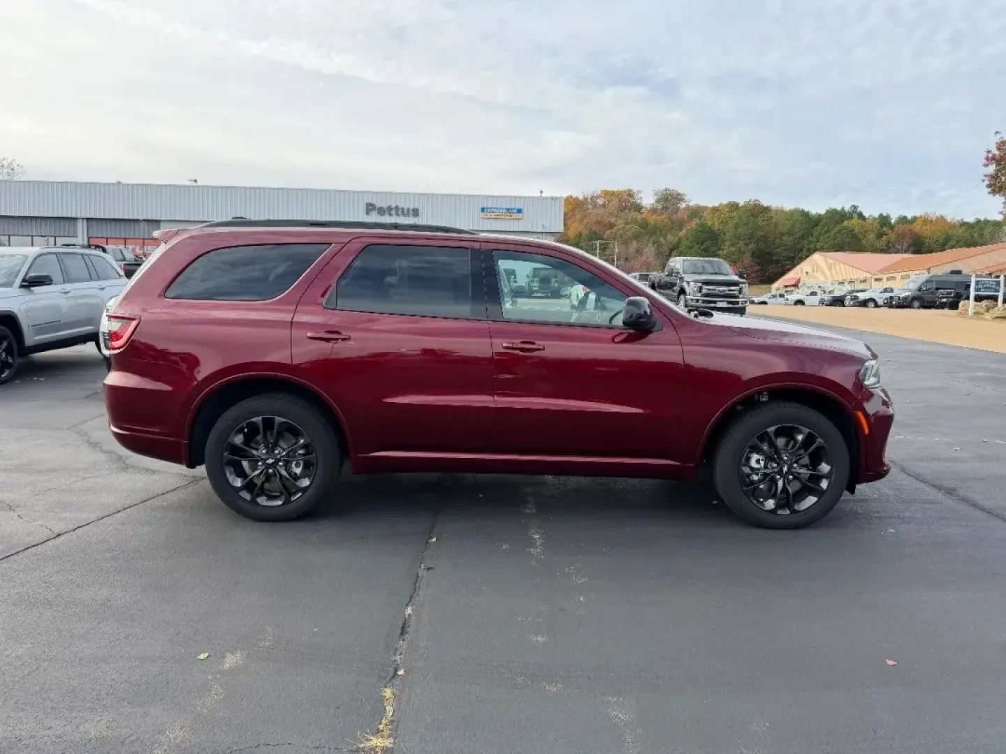 2026 /Black Cloth Dodge Durango GT (1C4RDJDG3TC) with an 3.6L V6 24V VVT UPG I engine, Automatic transmission, located at 970 Woodlawn Dr., Farmington, MO, 63640, (573) 431-7800, 37.825642, -90.468674 - **Unleash Your Adventurous Spirit with the 2026 Dodge Durango at Pettus CDJR Farmington**<br /> <br /> Are you ready to elevate your lifestyle with a vehicle that embodies both style and versatility? The 2026 Dodge Durango is the perfect SUV for those who crave adventure and practicality. Whether yo - Photo#1