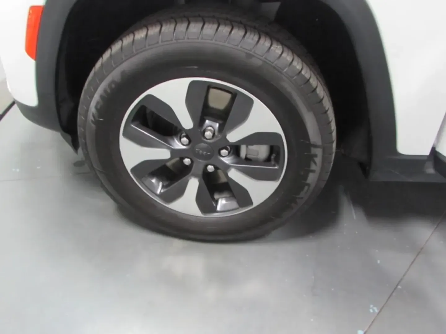 2024 /Global Black Jeep Grand Cherokee 4xe (1C4RJYB64RC) with an Other engine, Automatic transmission, located at 12830 Highway 21, De Soto, MO, 63020, (636) 337-7777, 38.153099, -90.573624 - **Experience Adventure and Comfort with the 2024 Jeep Grand Cherokee at Pettus CDJR DeSoto!**<br /> <br /> If you're dreaming of a vehicle that perfectly balances rugged outdoor capabilities with family-friendly comfort, look no further than the 2024 Jeep Grand Cherokee available at Pettus CDJR DeSo - Photo#9