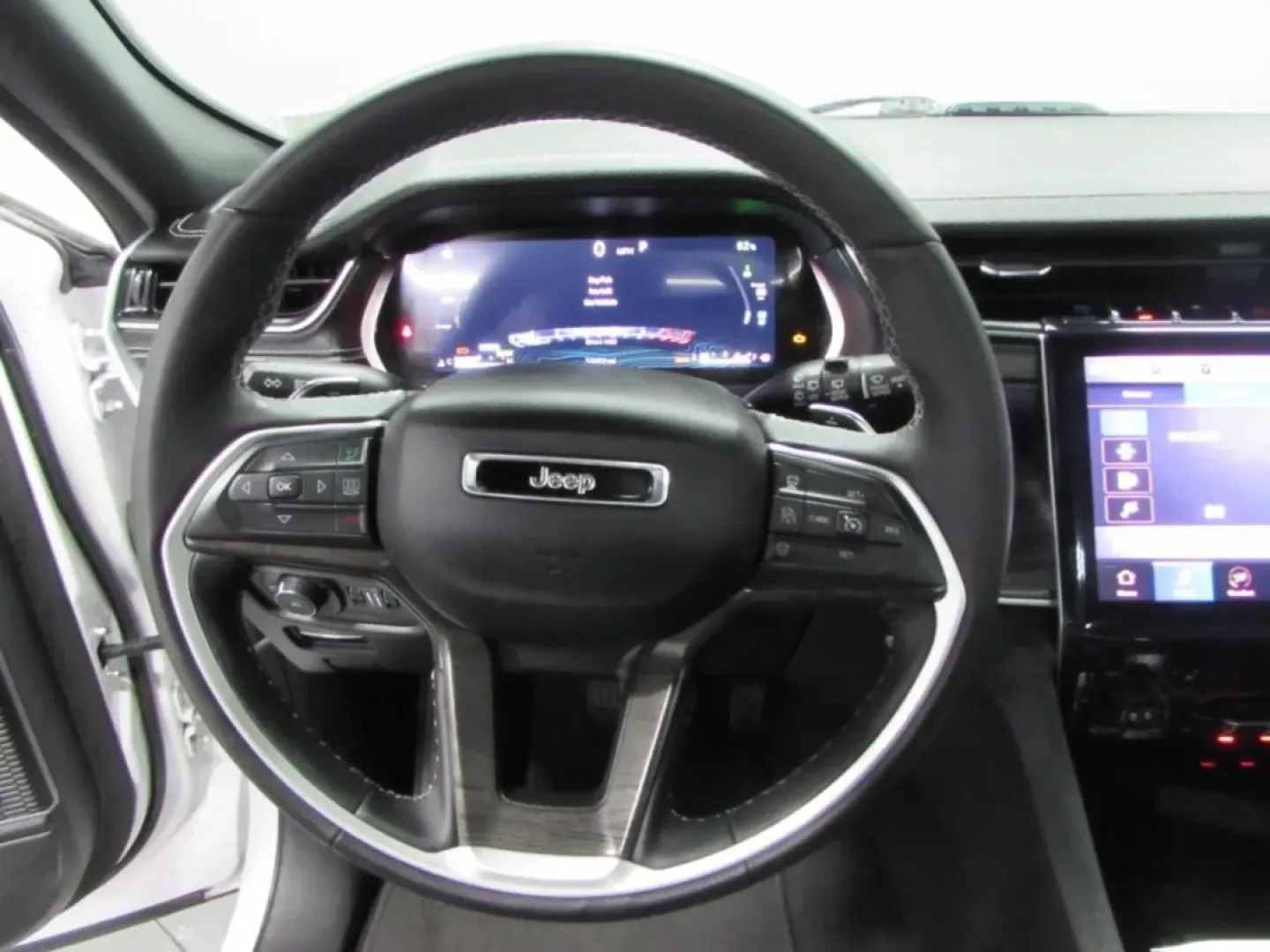 2024 /Global Black Jeep Grand Cherokee 4xe (1C4RJYB64RC) with an Other engine, Automatic transmission, located at 12830 Highway 21, De Soto, MO, 63020, (636) 337-7777, 38.153099, -90.573624 - **Experience Adventure and Comfort with the 2024 Jeep Grand Cherokee at Pettus CDJR DeSoto!**<br /> <br /> If you're dreaming of a vehicle that perfectly balances rugged outdoor capabilities with family-friendly comfort, look no further than the 2024 Jeep Grand Cherokee available at Pettus CDJR DeSo - Photo#15