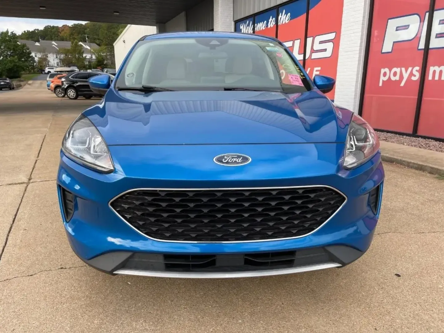 2020 Ford Escape SE (1FMCU0G60LU) with an 1.5L Turbocharged engine, located at 970 Woodlawn Dr., Farmington, MO, 63640, (573) 431-7800, 37.825642, -90.468674 - **Adventure Awaits with the 2020 Ford Escape SE Your Ideal Companion for Life in Farmington!**<br /> <br /> Are you ready to upgrade your driving experience? Whether you're commuting to work, shuttling the kids to school, or planning weekend getaways, the 2020 Ford Escape SE is the perfect blend of - Photo#1