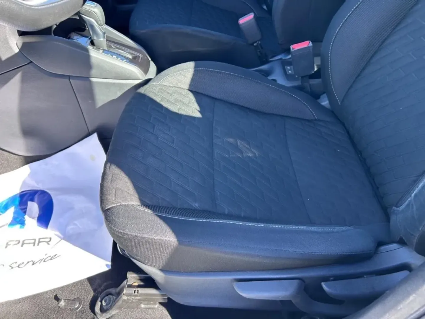 2022 /Charcoal Cloth Nissan Kicks S (3N1CP5BV9NL) with an 1.6L DOHC 16V 4-Cylinder engine, Automatic transmission, located at 970 Woodlawn Dr., Farmington, MO, 63640, (573) 431-7800, 37.825642, -90.468674 - **Elevate Your Daily Drive with the 2022 Nissan Kicks S at Pettus CDJR Farmington**<br /> <br /> If you're seeking a vehicle that seamlessly blends practicality with style, the 2022 Nissan Kicks S is the perfect choice for those who want an affordable vehicle while living life to the fullest. With i - Photo#18