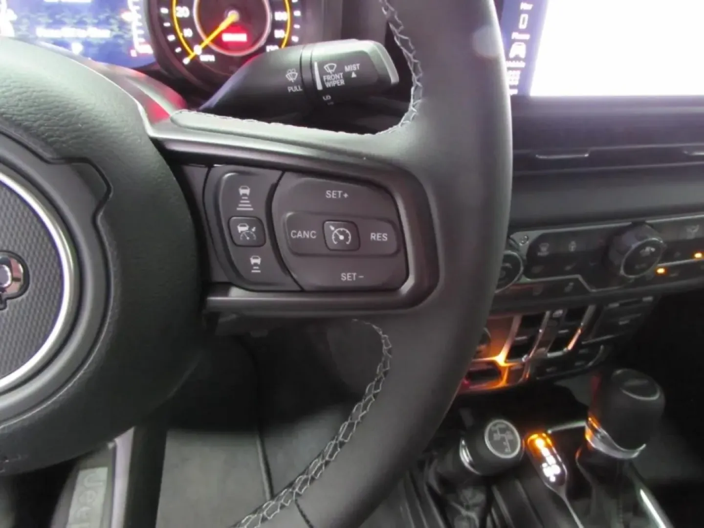 2025 /Black Jeep Gladiator Mojave (1C6RJTEG5SL) with an Other engine, Automatic transmission, located at 12830 Highway 21, De Soto, MO, 63020, (636) 337-7777, 38.153099, -90.573624 - Are you ready to elevate your weekend adventures and daily commutes? Look no further than this impressive 2025 Jeep Gladiator, a truck designed for those who demand versatility, rugged capability, and a touch of luxury. Perfectly suited for outdoor enthusiasts and city dwellers alike, this pre-owned - Photo#17