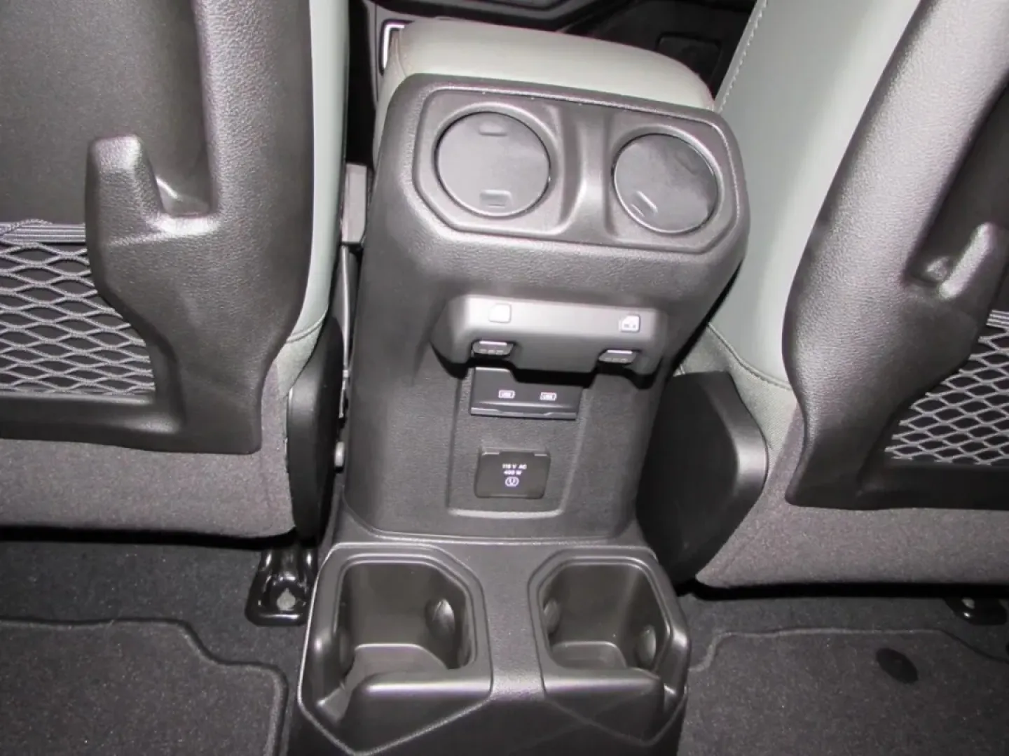 2025 /Black Jeep Gladiator Mojave (1C6RJTEG5SL) with an Other engine, Automatic transmission, located at 12830 Highway 21, De Soto, MO, 63020, (636) 337-7777, 38.153099, -90.573624 - Are you ready to elevate your weekend adventures and daily commutes? Look no further than this impressive 2025 Jeep Gladiator, a truck designed for those who demand versatility, rugged capability, and a touch of luxury. Perfectly suited for outdoor enthusiasts and city dwellers alike, this pre-owned - Photo#26