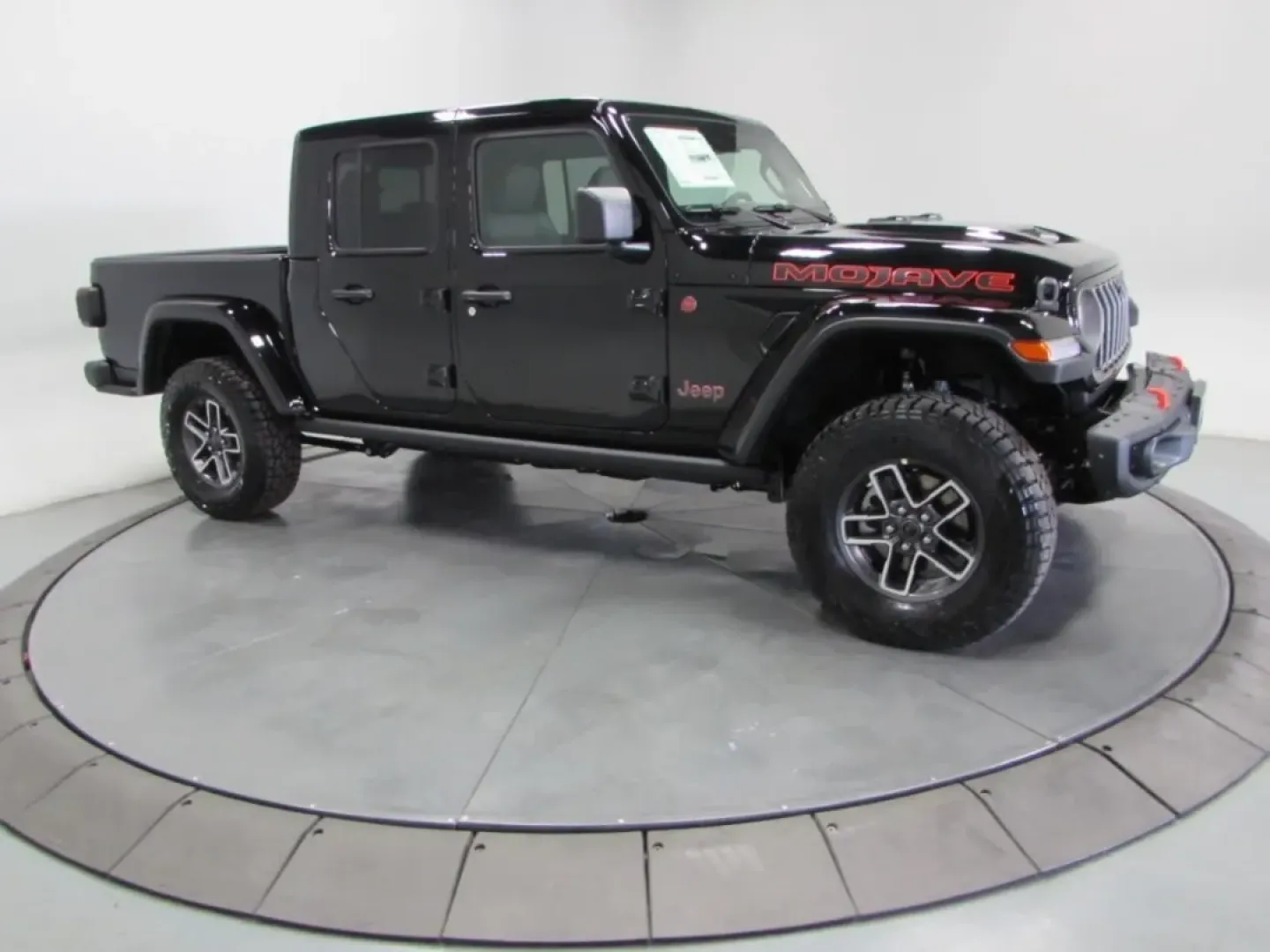 2025 /Black Jeep Gladiator Mojave (1C6RJTEG5SL) with an Other engine, Automatic transmission, located at 12830 Highway 21, De Soto, MO, 63020, (636) 337-7777, 38.153099, -90.573624 - Are you ready to elevate your weekend adventures and daily commutes? Look no further than this impressive 2025 Jeep Gladiator, a truck designed for those who demand versatility, rugged capability, and a touch of luxury. Perfectly suited for outdoor enthusiasts and city dwellers alike, this pre-owned - Photo#3