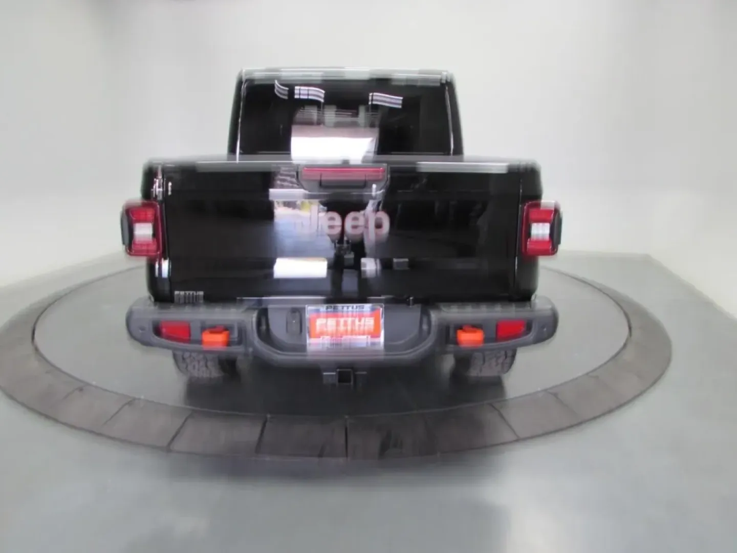 2025 /Black Jeep Gladiator Mojave (1C6RJTEG5SL) with an Other engine, Automatic transmission, located at 12830 Highway 21, De Soto, MO, 63020, (636) 337-7777, 38.153099, -90.573624 - Are you ready to elevate your weekend adventures and daily commutes? Look no further than this impressive 2025 Jeep Gladiator, a truck designed for those who demand versatility, rugged capability, and a touch of luxury. Perfectly suited for outdoor enthusiasts and city dwellers alike, this pre-owned - Photo#6