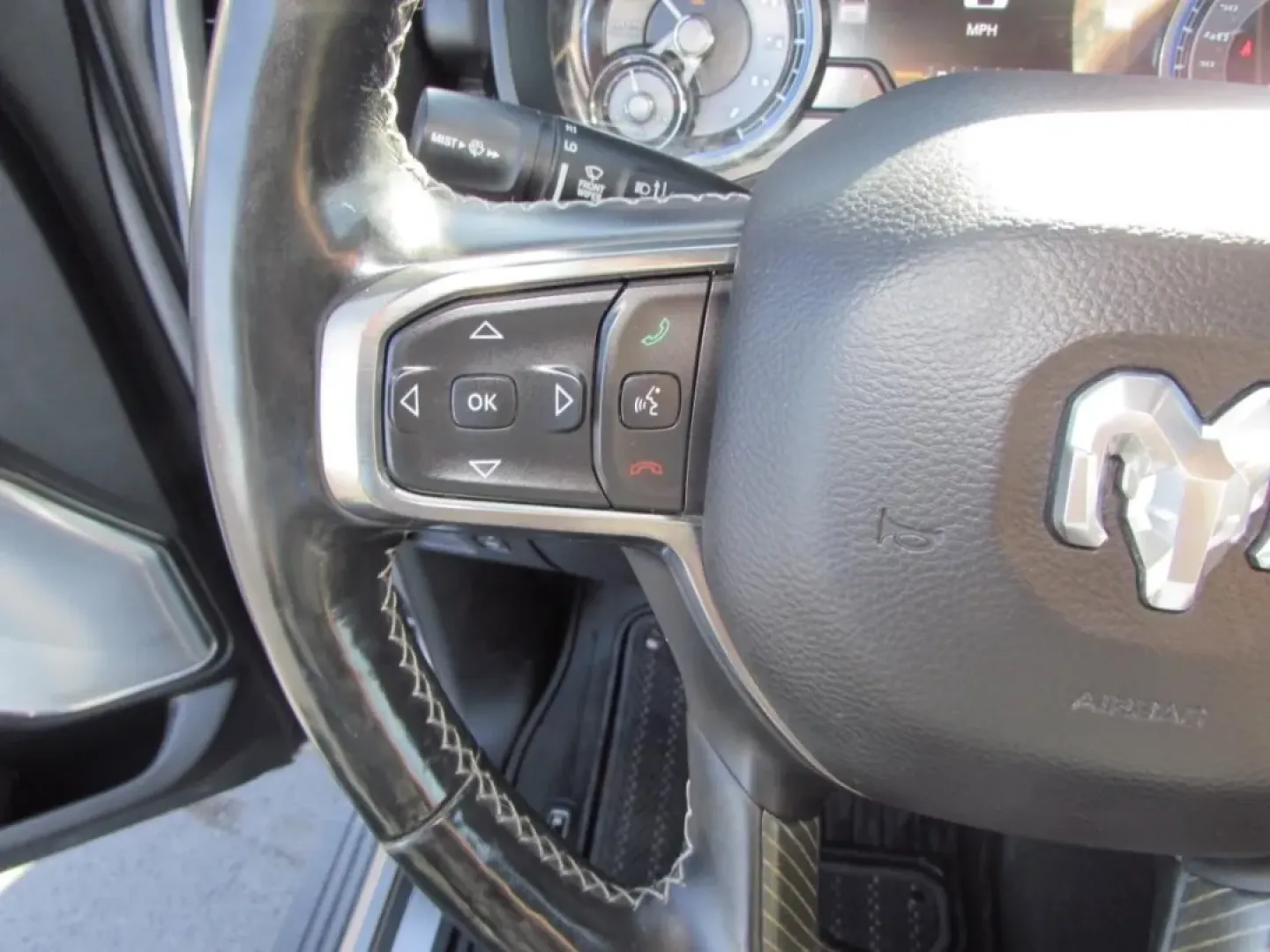 2019 /Black Ram 1500 Limited (1C6SRFHT5KN) with an Other engine, located at 12836 Highway 21, De Soto, MO, 63020, (636) 337-7777, 38.151867, -90.575615 - **Discover Your Next Adventure with This 2019 Ram 1500 at Pettus Ford De Soto!**<br /> <br /> Are you ready to elevate your weekend adventures or tackle your daily commutes with confidence? This robust 2019 Ram 1500 is the perfect companion, designed for those who crave both power and versatility. W - Photo#15