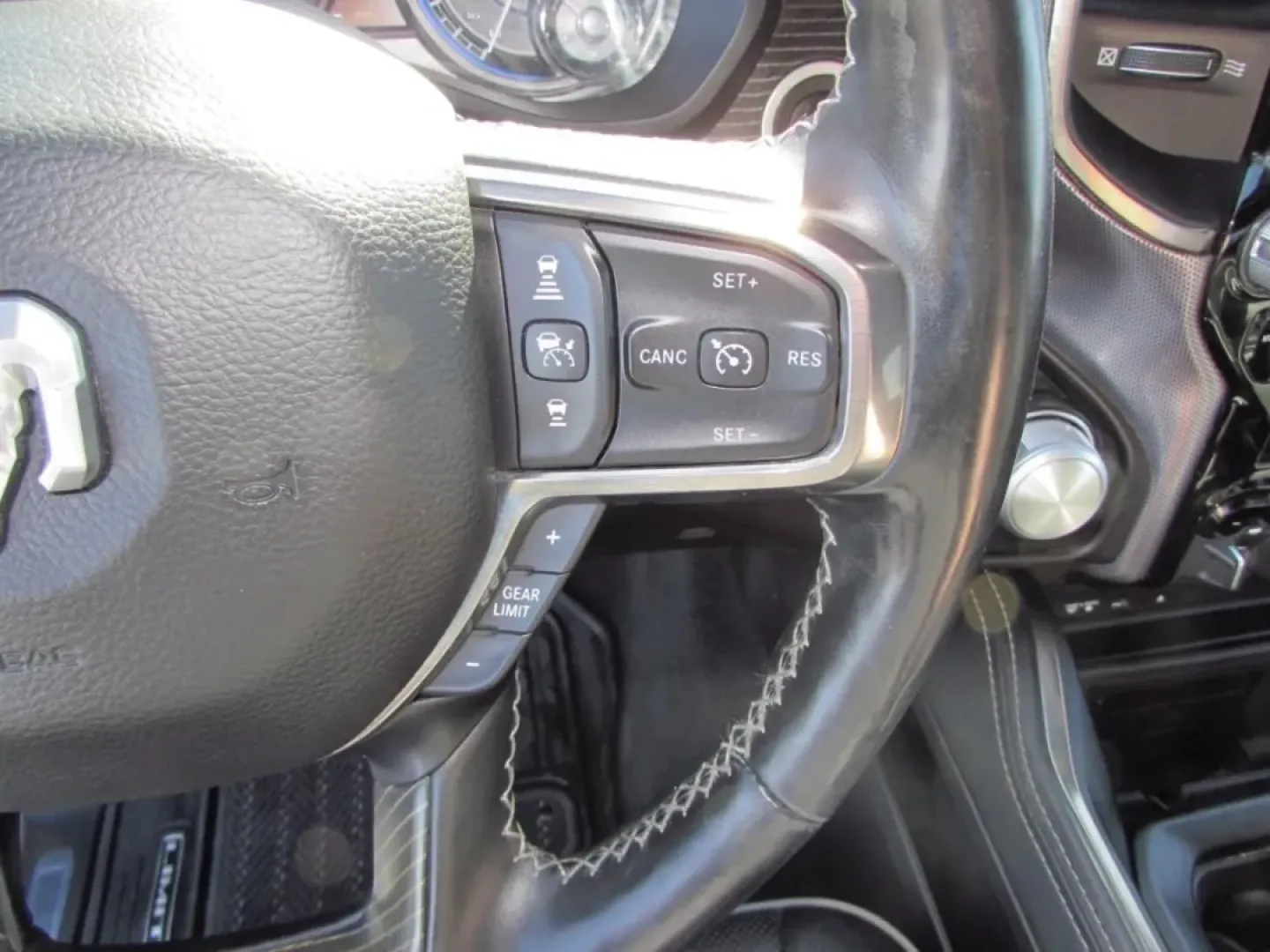 2019 /Black Ram 1500 Limited (1C6SRFHT5KN) with an Other engine, located at 12836 Highway 21, De Soto, MO, 63020, (636) 337-7777, 38.151867, -90.575615 - **Discover Your Next Adventure with This 2019 Ram 1500 at Pettus Ford De Soto!**<br /> <br /> Are you ready to elevate your weekend adventures or tackle your daily commutes with confidence? This robust 2019 Ram 1500 is the perfect companion, designed for those who crave both power and versatility. W - Photo#16