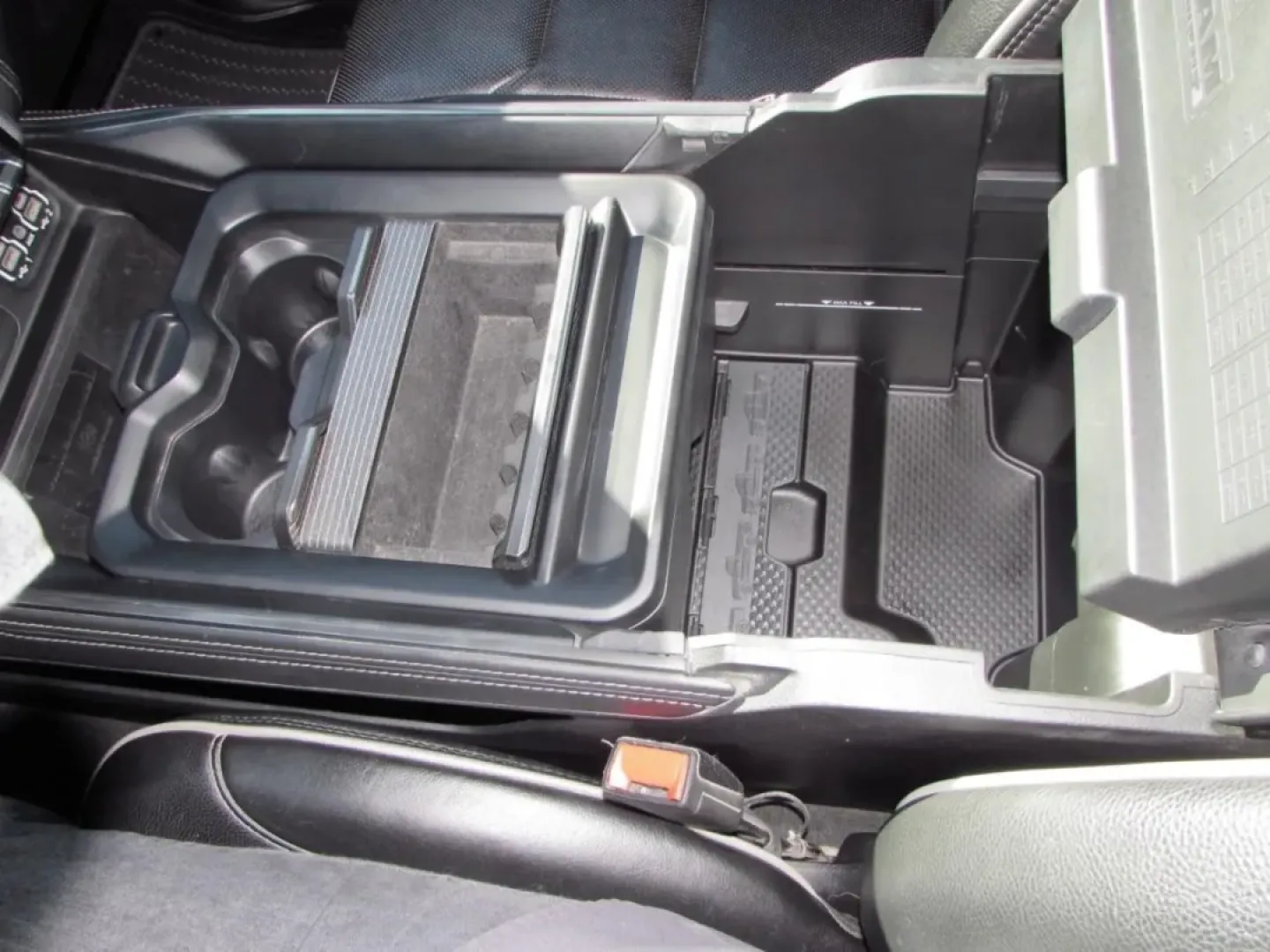 2019 /Black Ram 1500 Limited (1C6SRFHT5KN) with an Other engine, located at 12836 Highway 21, De Soto, MO, 63020, (636) 337-7777, 38.151867, -90.575615 - **Discover Your Next Adventure with This 2019 Ram 1500 at Pettus Ford De Soto!**<br /> <br /> Are you ready to elevate your weekend adventures or tackle your daily commutes with confidence? This robust 2019 Ram 1500 is the perfect companion, designed for those who crave both power and versatility. W - Photo#24