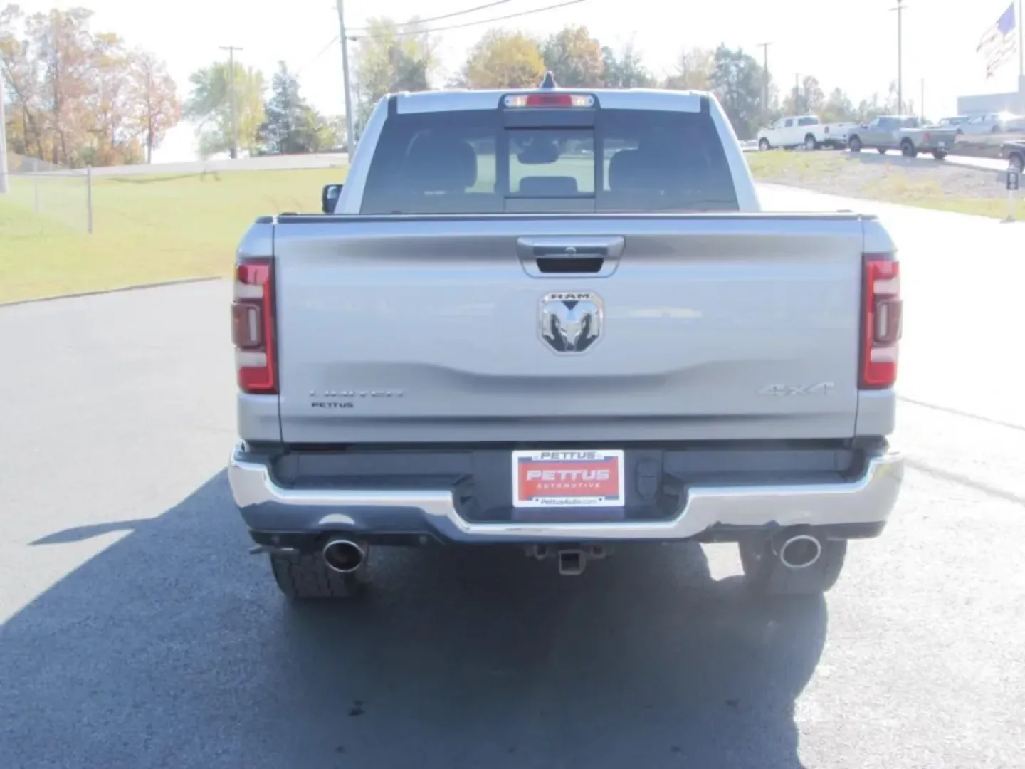 2019 /Black Ram 1500 Limited (1C6SRFHT5KN) with an Other engine, located at 12836 Highway 21, De Soto, MO, 63020, (636) 337-7777, 38.151867, -90.575615 - **Discover Your Next Adventure with This 2019 Ram 1500 at Pettus Ford De Soto!**<br /> <br /> Are you ready to elevate your weekend adventures or tackle your daily commutes with confidence? This robust 2019 Ram 1500 is the perfect companion, designed for those who crave both power and versatility. W - Photo#5