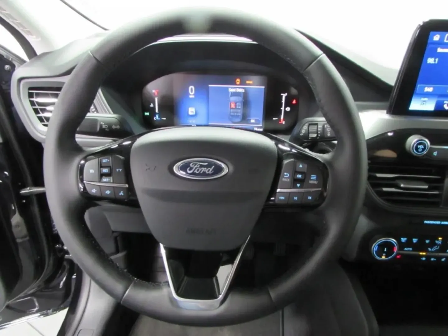 2026 /Ebony Ford Escape Active (1FMCU0GNXTU) with an 1.5L engine, located at 12836 Highway 21, De Soto, MO, 63020, (636) 337-7777, 38.151867, -90.575615 - ### Discover Your Next Adventure with the 2026 Ford Escape Active at Pettus Ford De Soto!<br /> <br /> Are you ready to elevate your driving experience? The 2026 Ford Escape Active is more than just a vehicle; it's your passport to adventure, perfect for weekend getaways, family outings, or your dai - Photo#11