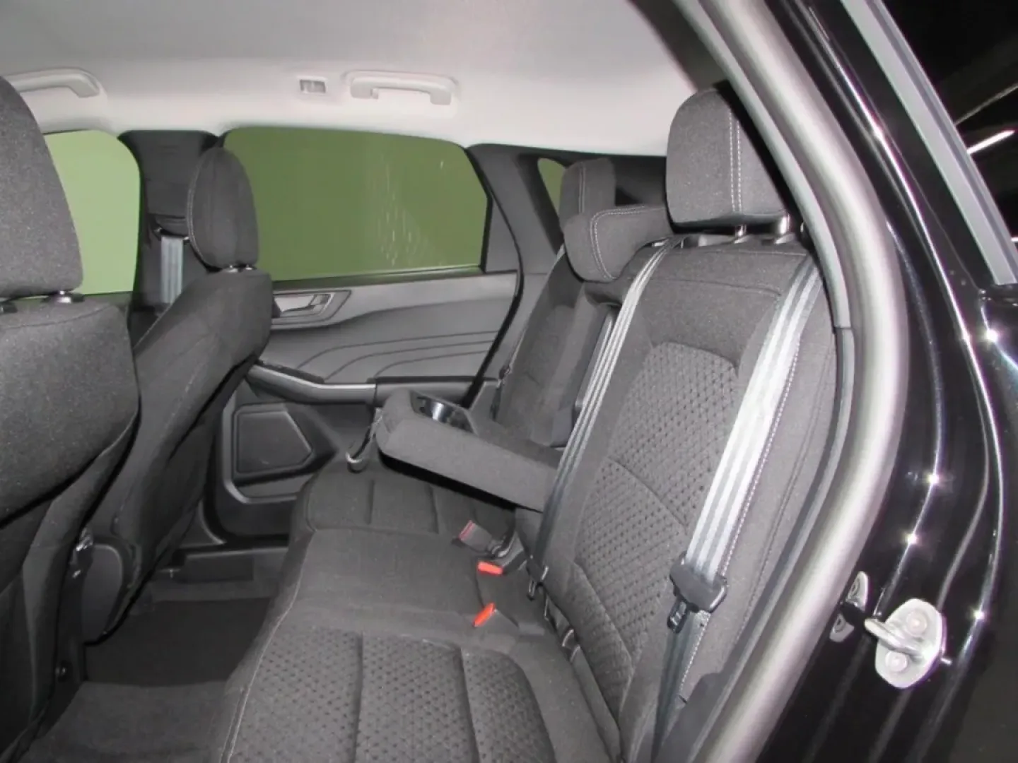 2026 /Ebony Ford Escape Active (1FMCU0GNXTU) with an 1.5L engine, located at 12836 Highway 21, De Soto, MO, 63020, (636) 337-7777, 38.151867, -90.575615 - ### Discover Your Next Adventure with the 2026 Ford Escape Active at Pettus Ford De Soto!<br /> <br /> Are you ready to elevate your driving experience? The 2026 Ford Escape Active is more than just a vehicle; it's your passport to adventure, perfect for weekend getaways, family outings, or your dai - Photo#20