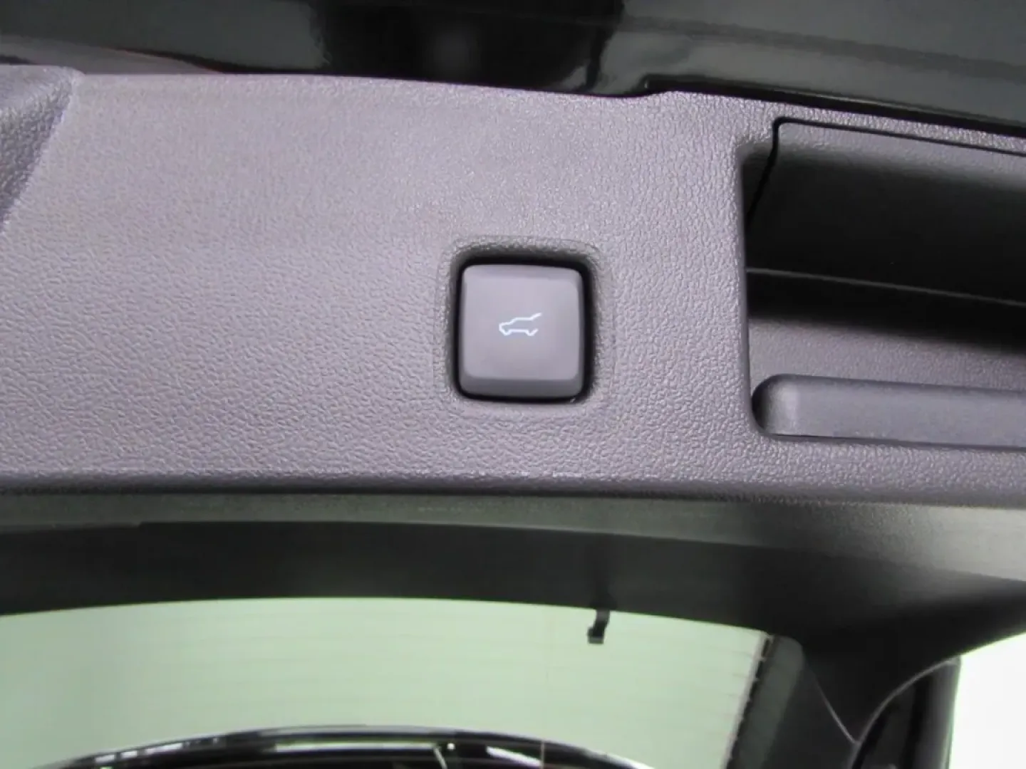 2026 /Ebony Ford Escape Active (1FMCU0GNXTU) with an 1.5L engine, located at 12836 Highway 21, De Soto, MO, 63020, (636) 337-7777, 38.151867, -90.575615 - ### Discover Your Next Adventure with the 2026 Ford Escape Active at Pettus Ford De Soto!<br /> <br /> Are you ready to elevate your driving experience? The 2026 Ford Escape Active is more than just a vehicle; it's your passport to adventure, perfect for weekend getaways, family outings, or your dai - Photo#23