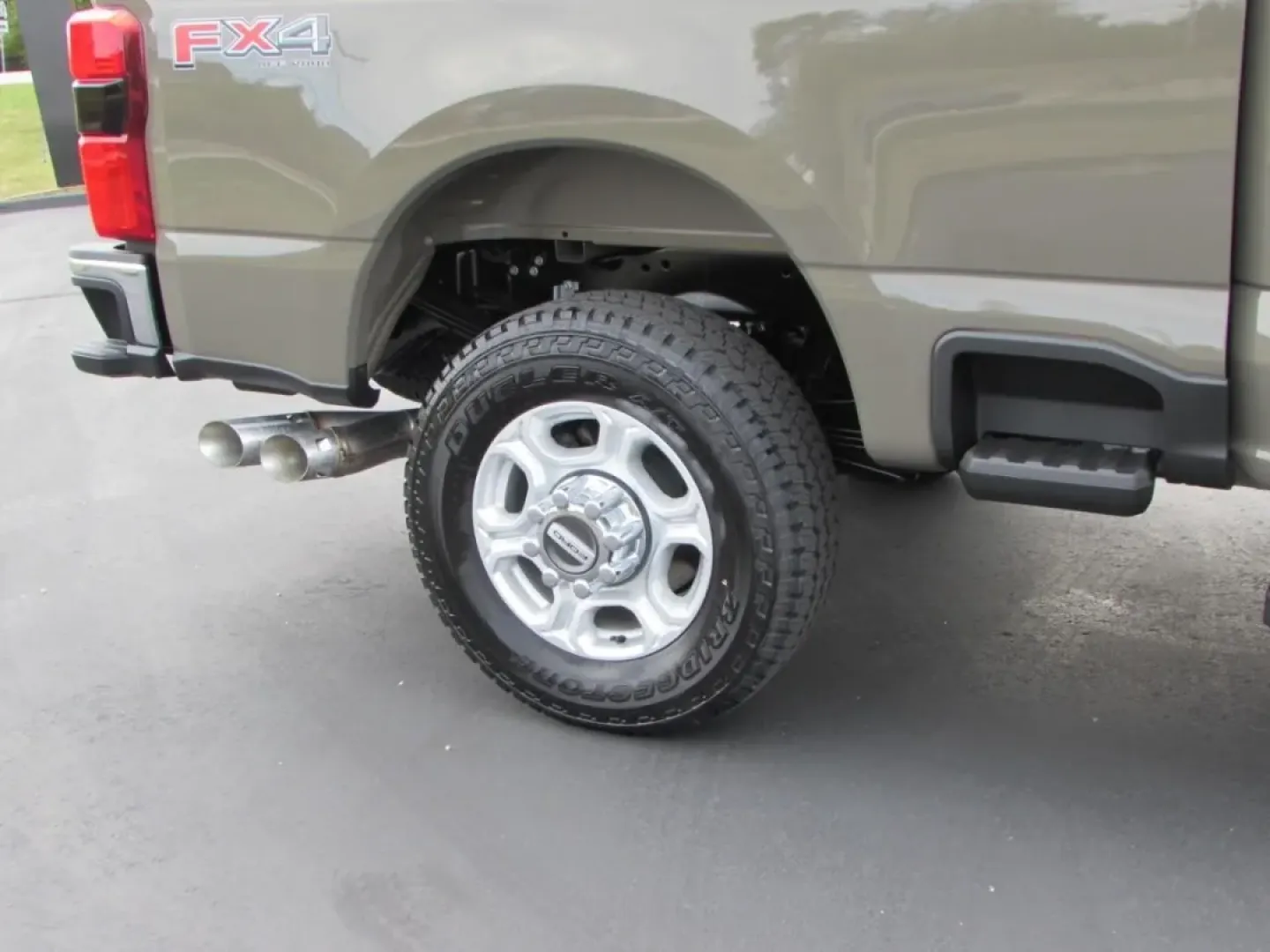 2026 Ford F-250SD XLT (1FT8W2BM3TE) with an 6.7L engine, located at 12836 Highway 21, De Soto, MO, 63020, (636) 337-7777, 38.151867, -90.575615 - **Experience the Power of the 2026 Ford Super Duty F-250 SRW-Your Ultimate Workhorse!**<br /> <br /> Are you ready to elevate your lifestyle and tackle any challenge that comes your way? Whether you're hauling heavy loads for work or embarking on weekend adventures with the family, the 2026 Ford Sup - Photo#11