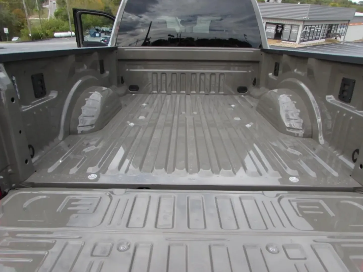 2026 Ford F-250SD XLT (1FT8W2BM3TE) with an 6.7L engine, located at 12836 Highway 21, De Soto, MO, 63020, (636) 337-7777, 38.151867, -90.575615 - **Experience the Power of the 2026 Ford Super Duty F-250 SRW-Your Ultimate Workhorse!**<br /> <br /> Are you ready to elevate your lifestyle and tackle any challenge that comes your way? Whether you're hauling heavy loads for work or embarking on weekend adventures with the family, the 2026 Ford Sup - Photo#14