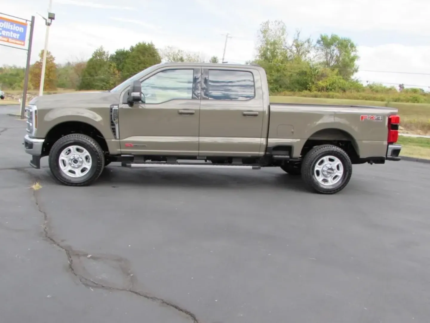 2026 Ford F-250SD XLT (1FT8W2BM3TE) with an 6.7L engine, located at 12836 Highway 21, De Soto, MO, 63020, (636) 337-7777, 38.151867, -90.575615 - **Experience the Power of the 2026 Ford Super Duty F-250 SRW-Your Ultimate Workhorse!**<br /> <br /> Are you ready to elevate your lifestyle and tackle any challenge that comes your way? Whether you're hauling heavy loads for work or embarking on weekend adventures with the family, the 2026 Ford Sup - Photo#3