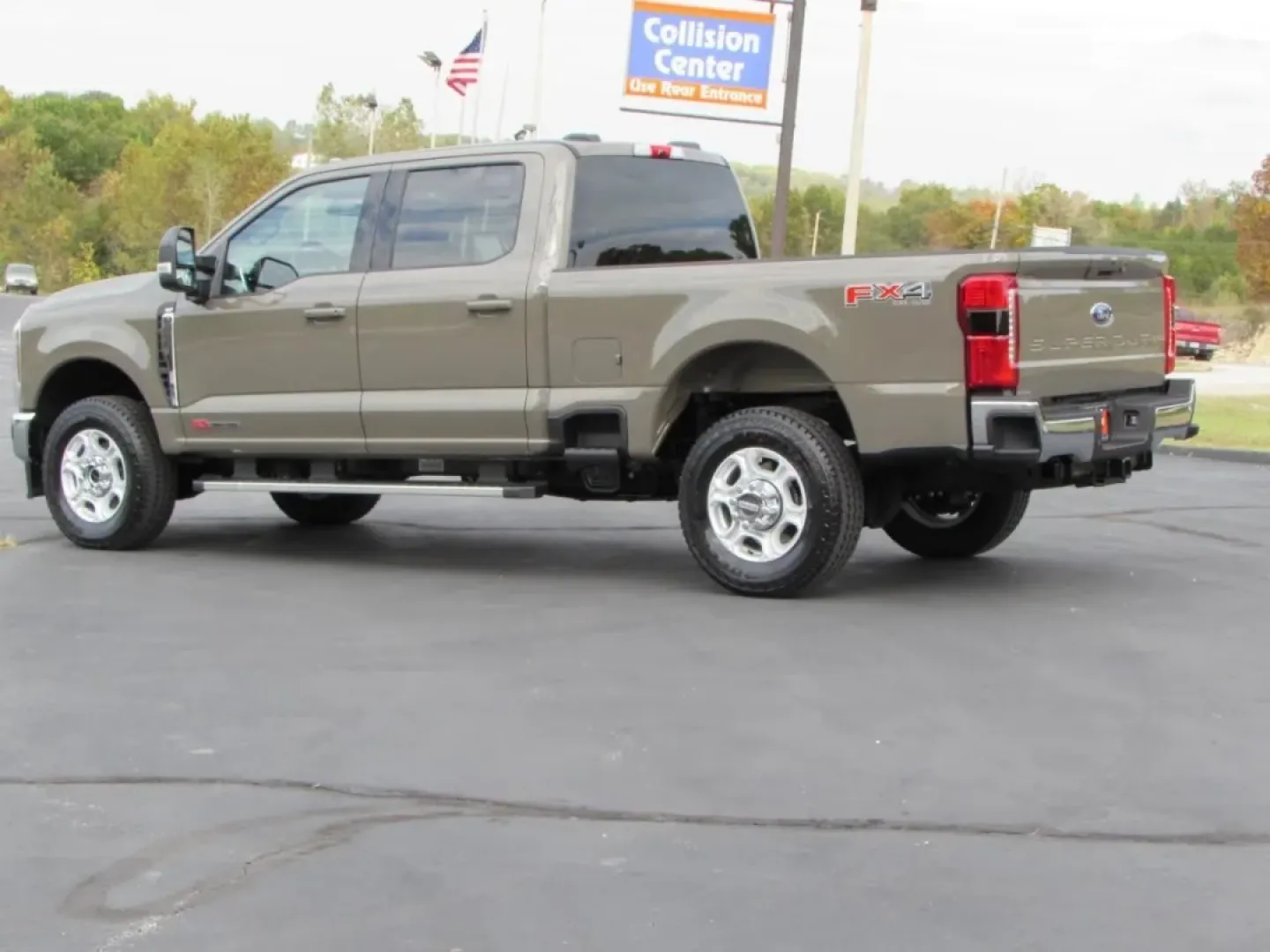 2026 Ford F-250SD XLT (1FT8W2BM3TE) with an 6.7L engine, located at 12836 Highway 21, De Soto, MO, 63020, (636) 337-7777, 38.151867, -90.575615 - **Experience the Power of the 2026 Ford Super Duty F-250 SRW-Your Ultimate Workhorse!**<br /> <br /> Are you ready to elevate your lifestyle and tackle any challenge that comes your way? Whether you're hauling heavy loads for work or embarking on weekend adventures with the family, the 2026 Ford Sup - Photo#4