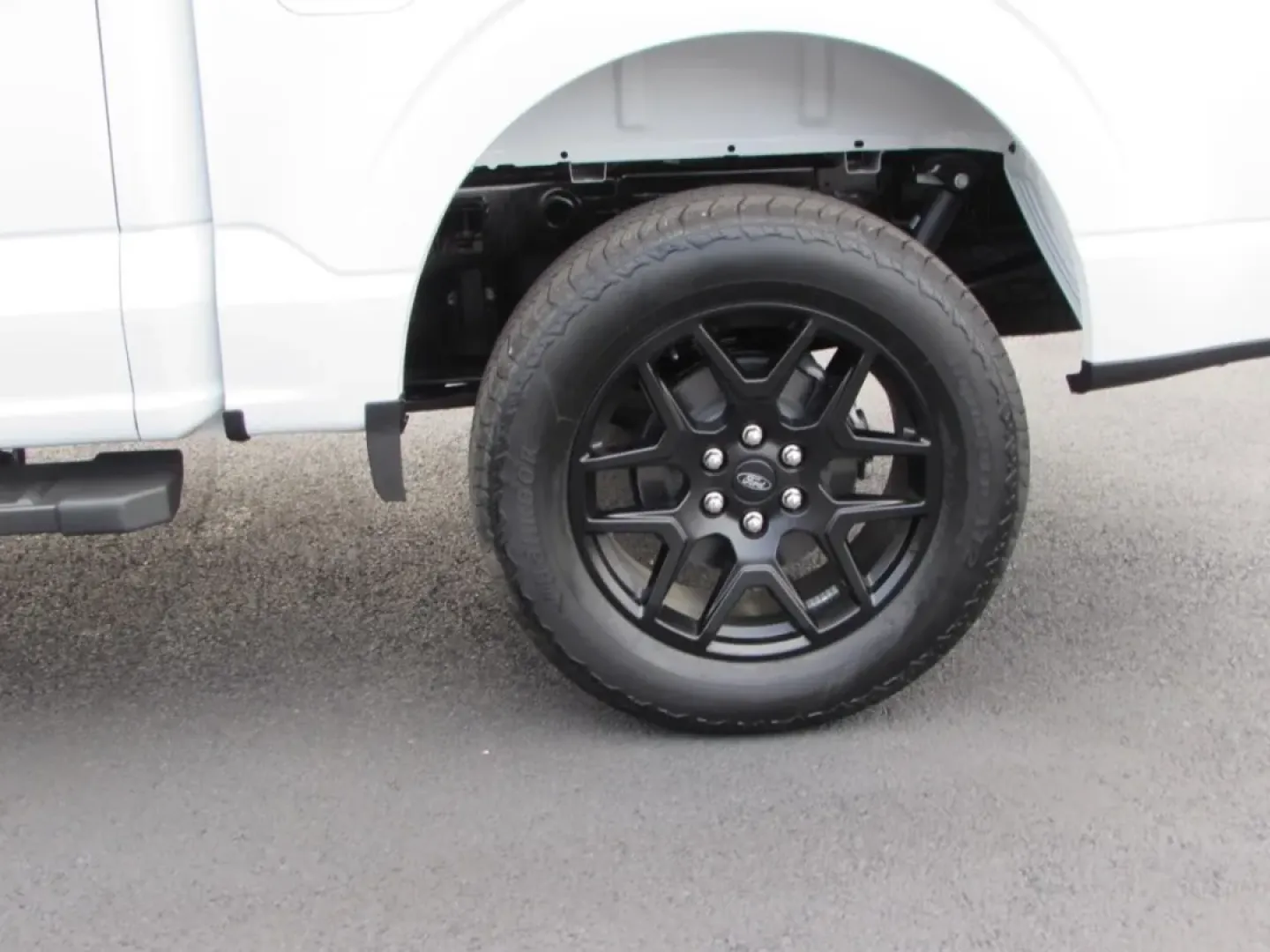 2025 /Black Ford F-150 STX (1FTFW2L56SK) with an 5.0L engine, Automatic transmission, located at 12836 Highway 21, De Soto, MO, 63020, (636) 337-7777, 38.151867, -90.575615 - Are you ready to elevate your lifestyle with a powerful and versatile truck that can handle everything from daily commutes to weekend adventures? Look no further! At Pettus Ford De Soto, we are thrilled to present this stunning 2025 Ford F-150 STX, perfect for those who demand both capability and co - Photo#9