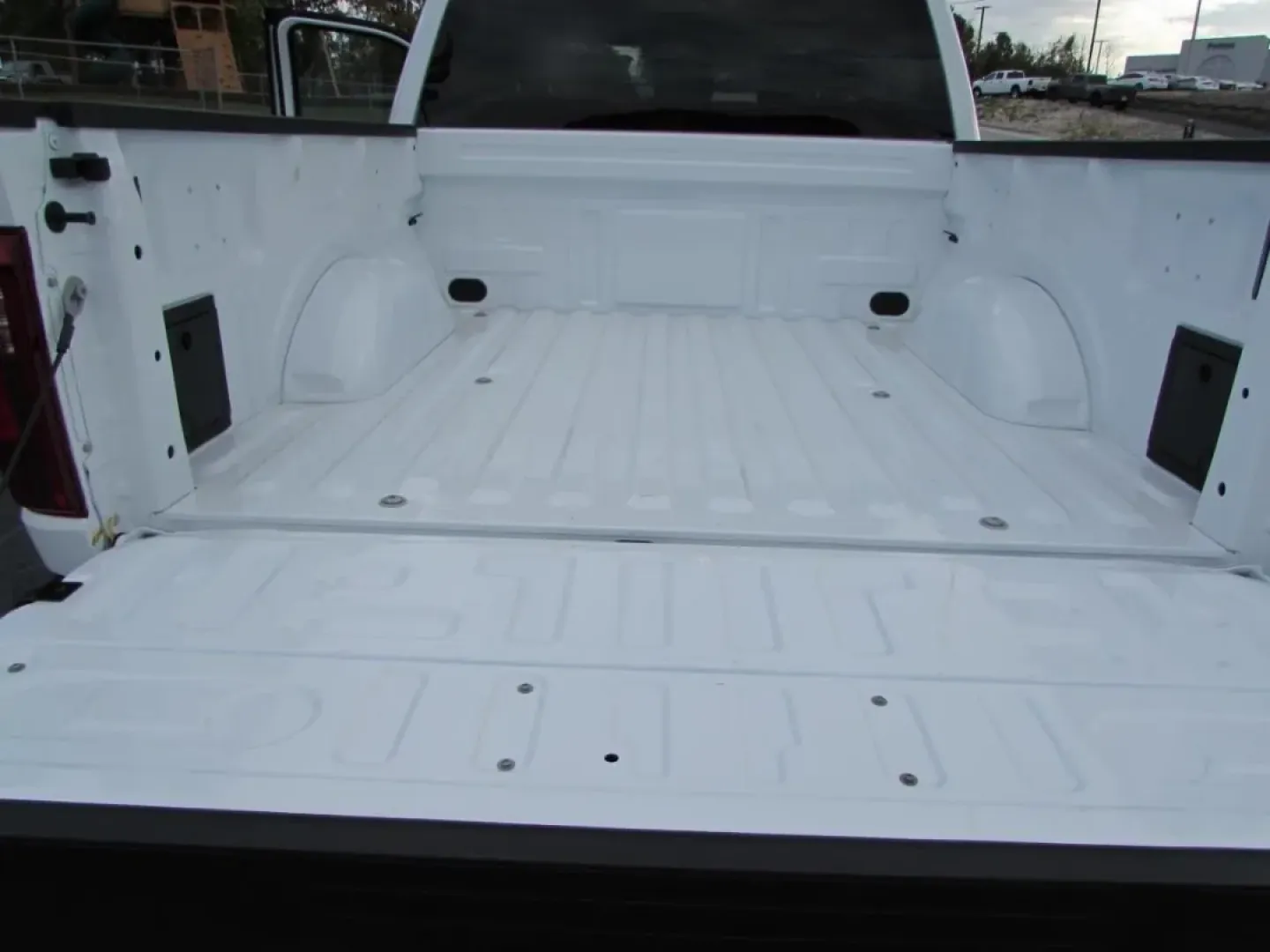 2025 /Black Ford F-150 STX (1FTFW2L56SK) with an 5.0L engine, Automatic transmission, located at 12836 Highway 21, De Soto, MO, 63020, (636) 337-7777, 38.151867, -90.575615 - Are you ready to elevate your lifestyle with a powerful and versatile truck that can handle everything from daily commutes to weekend adventures? Look no further! At Pettus Ford De Soto, we are thrilled to present this stunning 2025 Ford F-150 STX, perfect for those who demand both capability and co - Photo#13