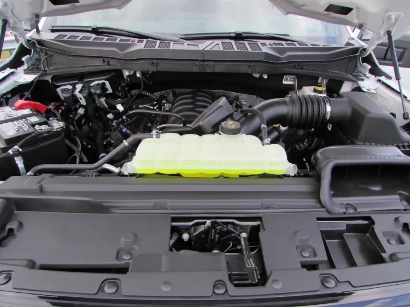 2025 /Black Ford F-150 STX (1FTFW2L56SK) with an 5.0L engine, Automatic transmission, located at 12836 Highway 21, De Soto, MO, 63020, (636) 337-7777, 38.151867, -90.575615 - Are you ready to elevate your lifestyle with a powerful and versatile truck that can handle everything from daily commutes to weekend adventures? Look no further! At Pettus Ford De Soto, we are thrilled to present this stunning 2025 Ford F-150 STX, perfect for those who demand both capability and co - Photo#8