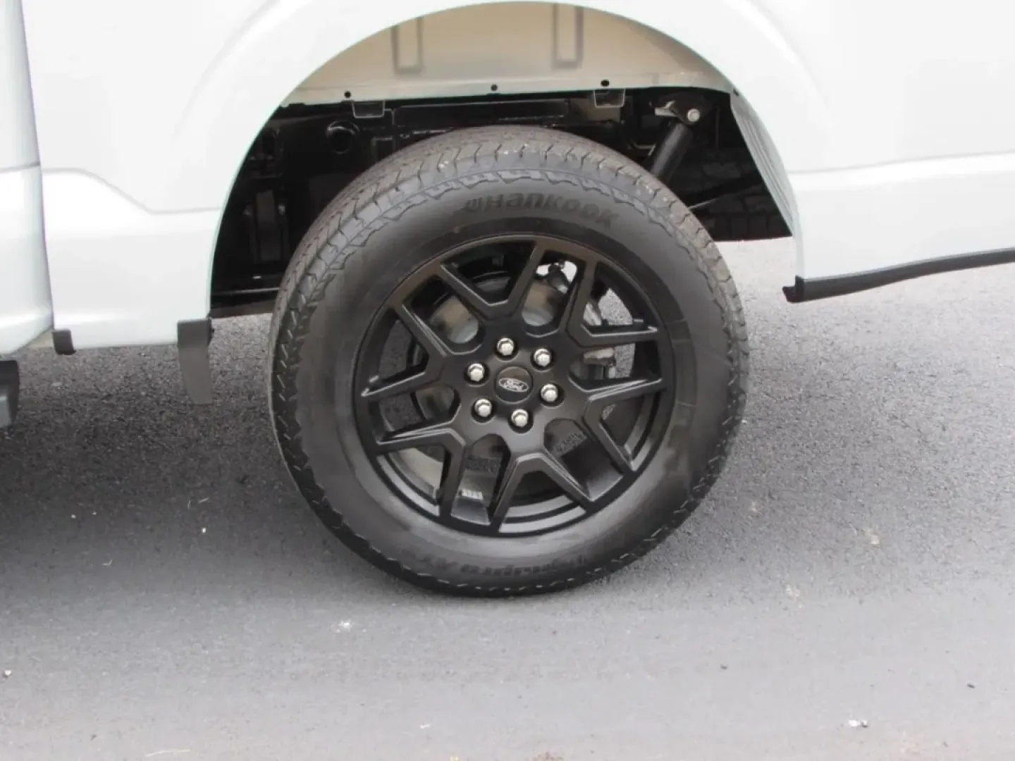 2025 /Black Ford F-150 STX (1FTFW2L5XSK) with an 5.0L engine, Automatic transmission, located at 12836 Highway 21, De Soto, MO, 63020, (636) 337-7777, 38.151867, -90.575615 - ### Discover Your Next Adventure with the 2025 Ford F-150 STX at Pettus Ford De Soto!<br /> <br /> Are you ready to elevate your lifestyle? Whether you're tackling daily commutes, planning weekend getaways, or taking on demanding work projects, the 2025 Ford F-150 STX is your perfect companion. With - Photo#10