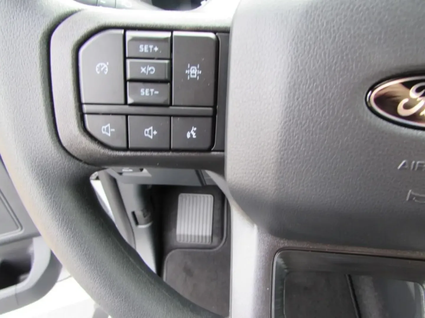 2025 /Black Ford F-150 STX (1FTFW2L5XSK) with an 5.0L engine, Automatic transmission, located at 12836 Highway 21, De Soto, MO, 63020, (636) 337-7777, 38.151867, -90.575615 - ### Discover Your Next Adventure with the 2025 Ford F-150 STX at Pettus Ford De Soto!<br /> <br /> Are you ready to elevate your lifestyle? Whether you're tackling daily commutes, planning weekend getaways, or taking on demanding work projects, the 2025 Ford F-150 STX is your perfect companion. With - Photo#19