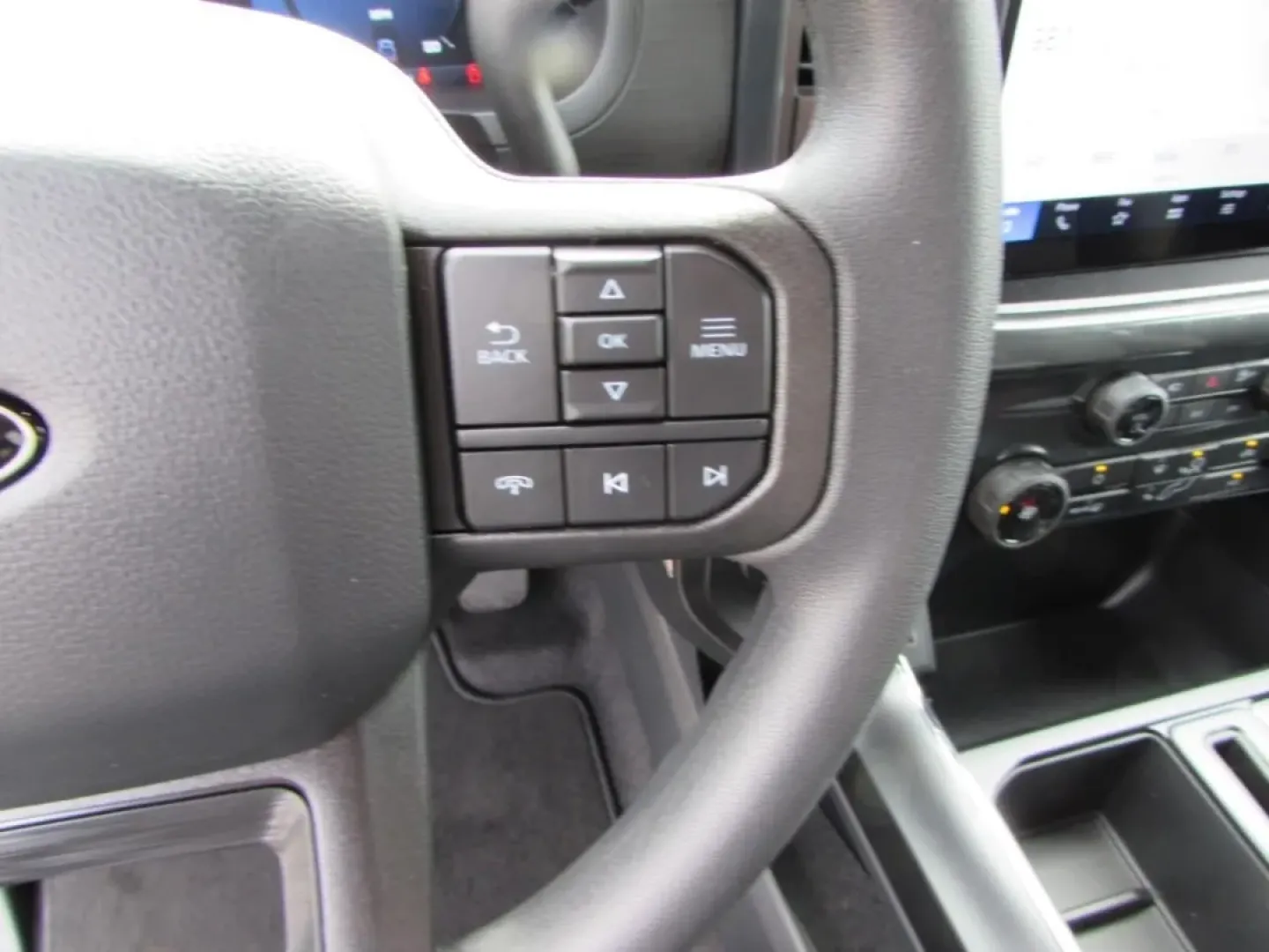 2025 /Black Ford F-150 STX (1FTFW2L5XSK) with an 5.0L engine, Automatic transmission, located at 12836 Highway 21, De Soto, MO, 63020, (636) 337-7777, 38.151867, -90.575615 - ### Discover Your Next Adventure with the 2025 Ford F-150 STX at Pettus Ford De Soto!<br /> <br /> Are you ready to elevate your lifestyle? Whether you're tackling daily commutes, planning weekend getaways, or taking on demanding work projects, the 2025 Ford F-150 STX is your perfect companion. With - Photo#20