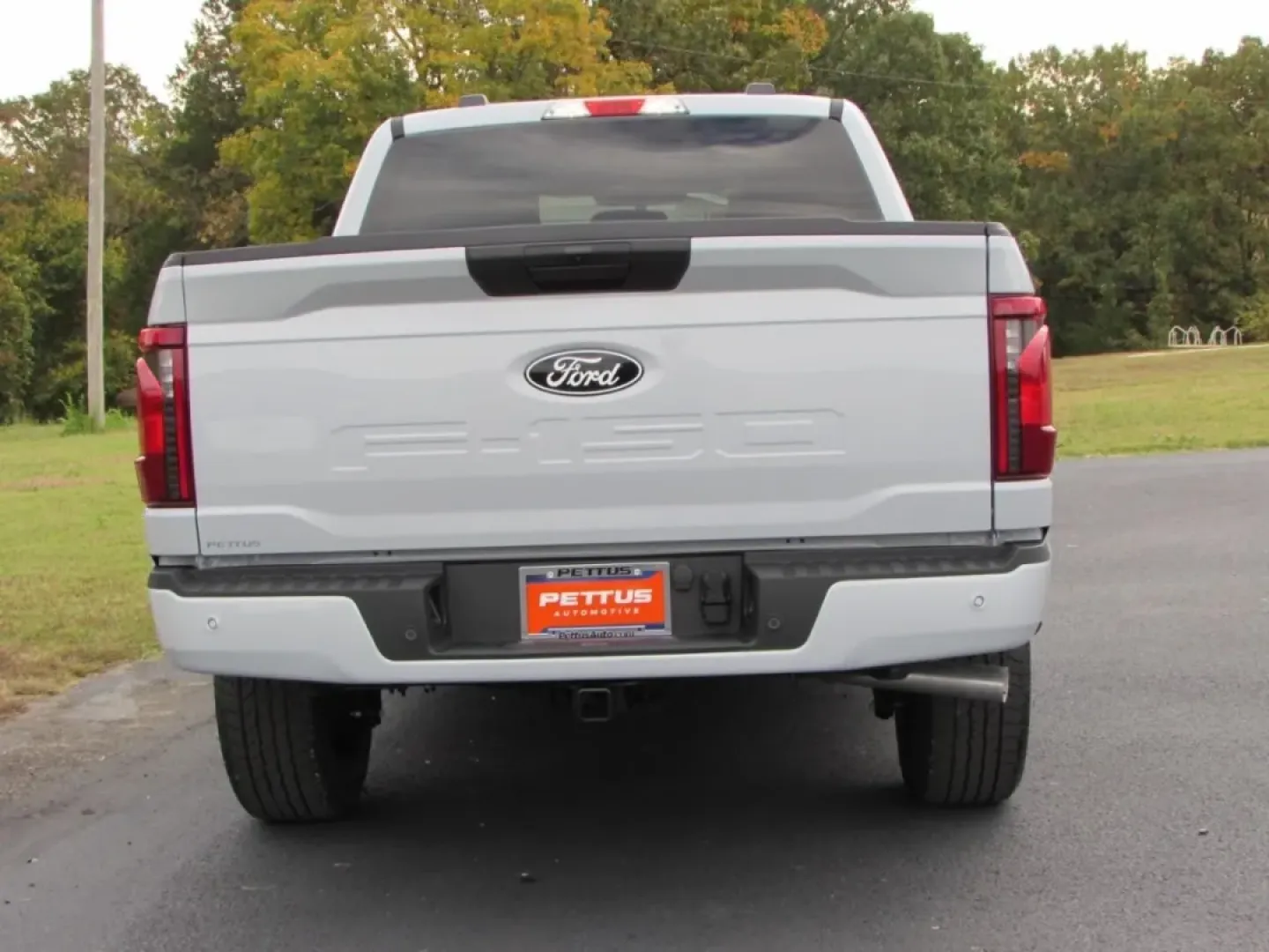 2025 /Black Ford F-150 STX (1FTFW2L5XSK) with an 5.0L engine, Automatic transmission, located at 12836 Highway 21, De Soto, MO, 63020, (636) 337-7777, 38.151867, -90.575615 - ### Discover Your Next Adventure with the 2025 Ford F-150 STX at Pettus Ford De Soto!<br /> <br /> Are you ready to elevate your lifestyle? Whether you're tackling daily commutes, planning weekend getaways, or taking on demanding work projects, the 2025 Ford F-150 STX is your perfect companion. With - Photo#5