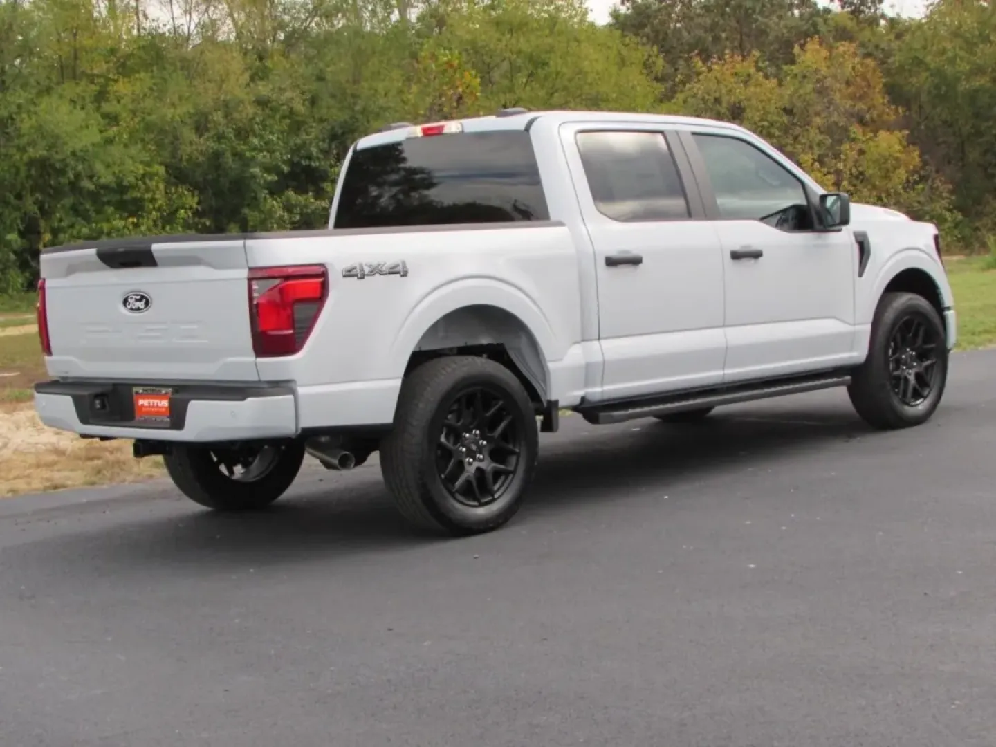 2025 /Black Ford F-150 STX (1FTFW2L5XSK) with an 5.0L engine, Automatic transmission, located at 12836 Highway 21, De Soto, MO, 63020, (636) 337-7777, 38.151867, -90.575615 - ### Discover Your Next Adventure with the 2025 Ford F-150 STX at Pettus Ford De Soto!<br /> <br /> Are you ready to elevate your lifestyle? Whether you're tackling daily commutes, planning weekend getaways, or taking on demanding work projects, the 2025 Ford F-150 STX is your perfect companion. With - Photo#6