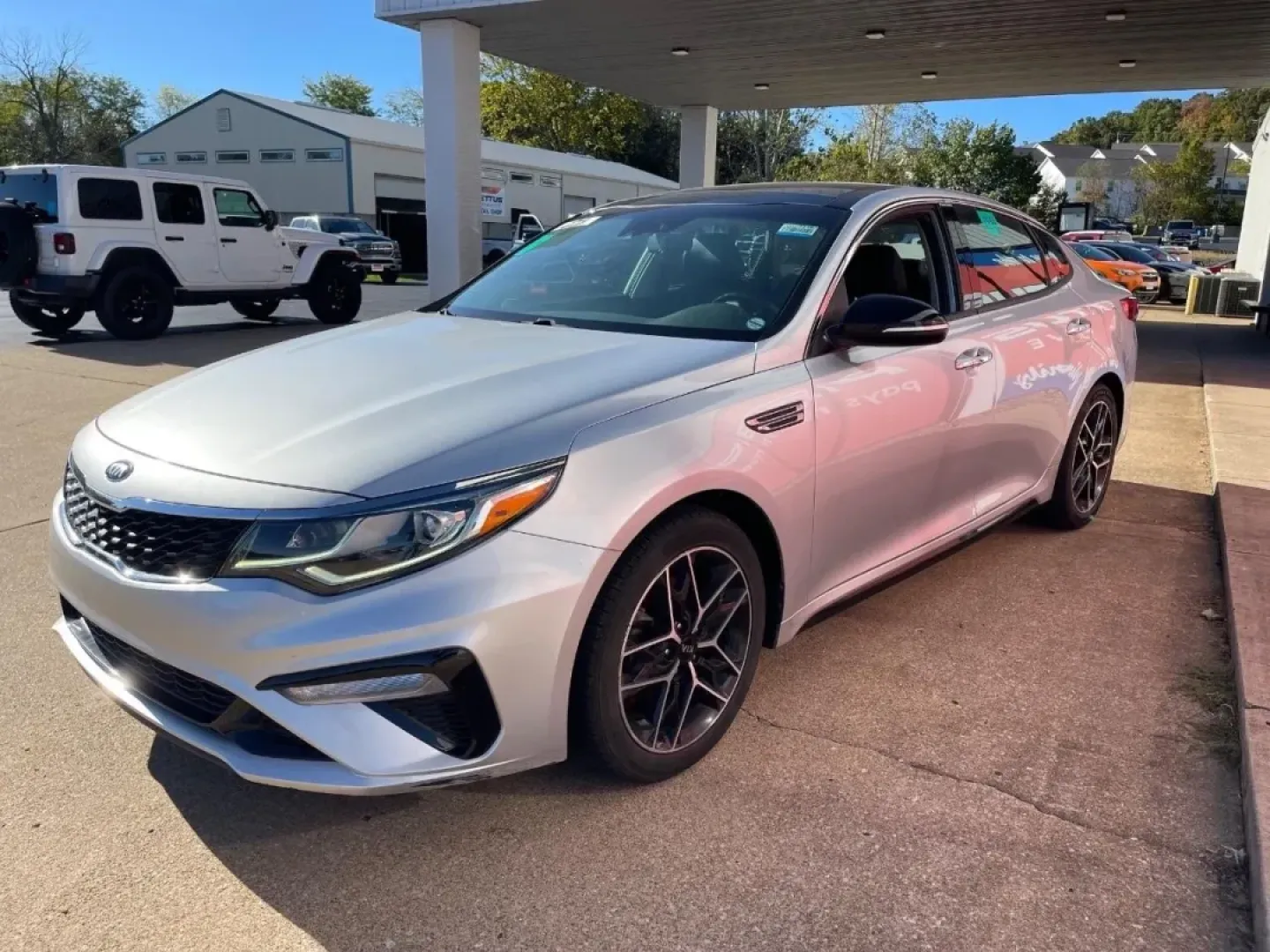 2020 /Black Leather Kia Optima SE (5XXGT4L34LG) with an 2.4L DOHC I4 GDI engine, Automatic transmission, located at 970 Woodlawn Dr., Farmington, MO, 63640, (573) 431-7800, 37.825642, -90.468674 - **Discover Your Next Adventure with the 2020 Kia Optima from Pettus CDJR Farmington!**<br /> <br /> Are you searching for a reliable, stylish, and fuel-efficient sedan to enhance your daily drive? Look no further! The 2020 Kia Optima, available now at Pettus CDJR Farmington, is perfect for long comm - Photo#2