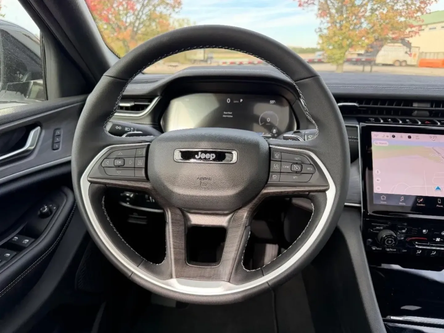 2025 /Global Black Leather Jeep Grand Cherokee Limited (1C4RJHBG2SC) with an 3.6L V6 24V VVT UPG I engine, located at 970 Woodlawn Dr., Farmington, MO, 63640, (573) 431-7800, 37.825642, -90.468674 - **Explore the Open Road with the 2025 Jeep Grand Cherokee Limited: Your Next Adventure Awaits!**<br /> <br /> Are you ready to elevate your driving experience? Whether you're navigating the daily grind of long commutes or embarking on weekend getaways with family and friends, the **2025 Jeep Grand C - Photo#12