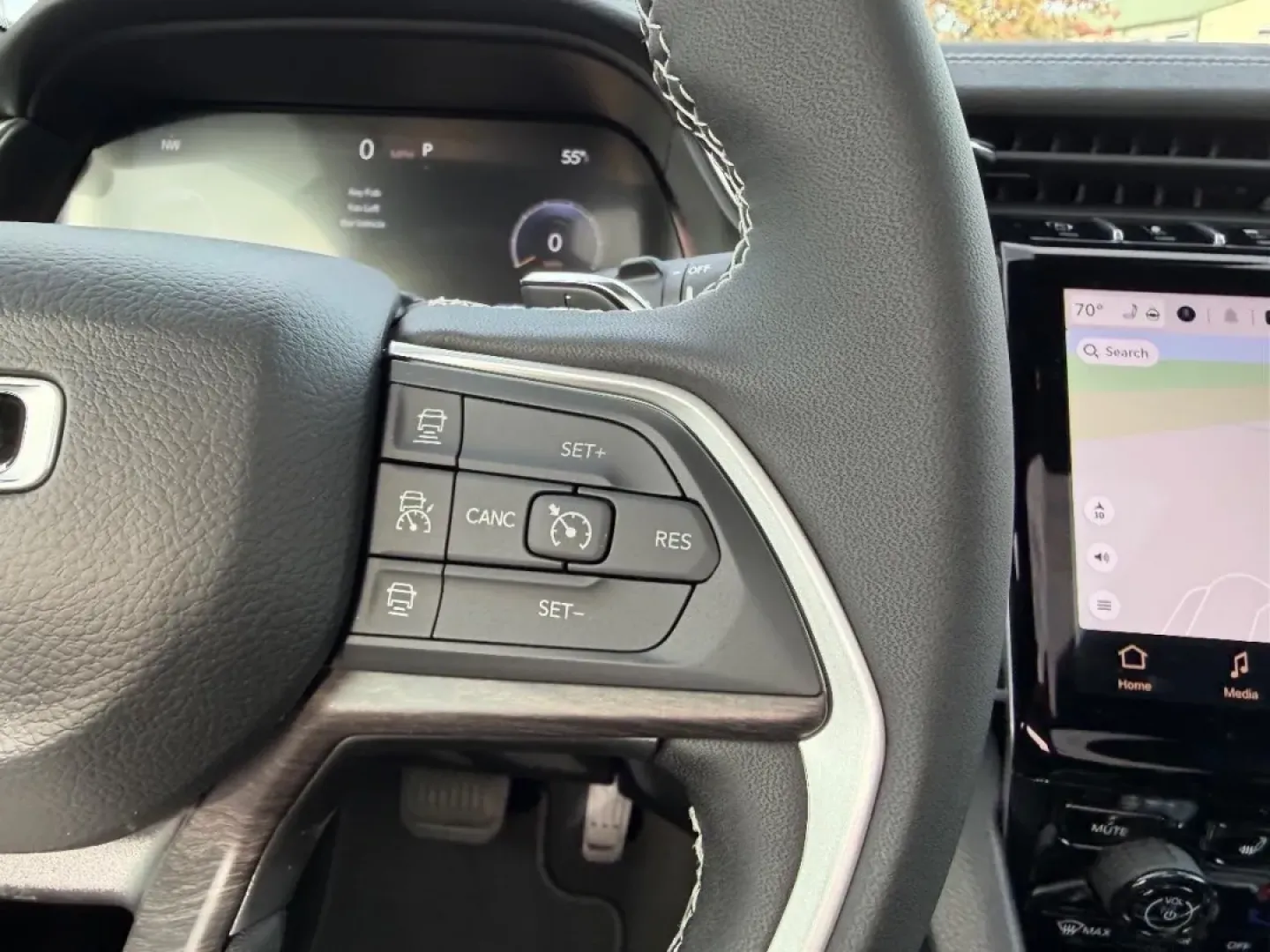 2025 /Global Black Leather Jeep Grand Cherokee Limited (1C4RJHBG2SC) with an 3.6L V6 24V VVT UPG I engine, located at 970 Woodlawn Dr., Farmington, MO, 63640, (573) 431-7800, 37.825642, -90.468674 - **Explore the Open Road with the 2025 Jeep Grand Cherokee Limited: Your Next Adventure Awaits!**<br /> <br /> Are you ready to elevate your driving experience? Whether you're navigating the daily grind of long commutes or embarking on weekend getaways with family and friends, the **2025 Jeep Grand C - Photo#14