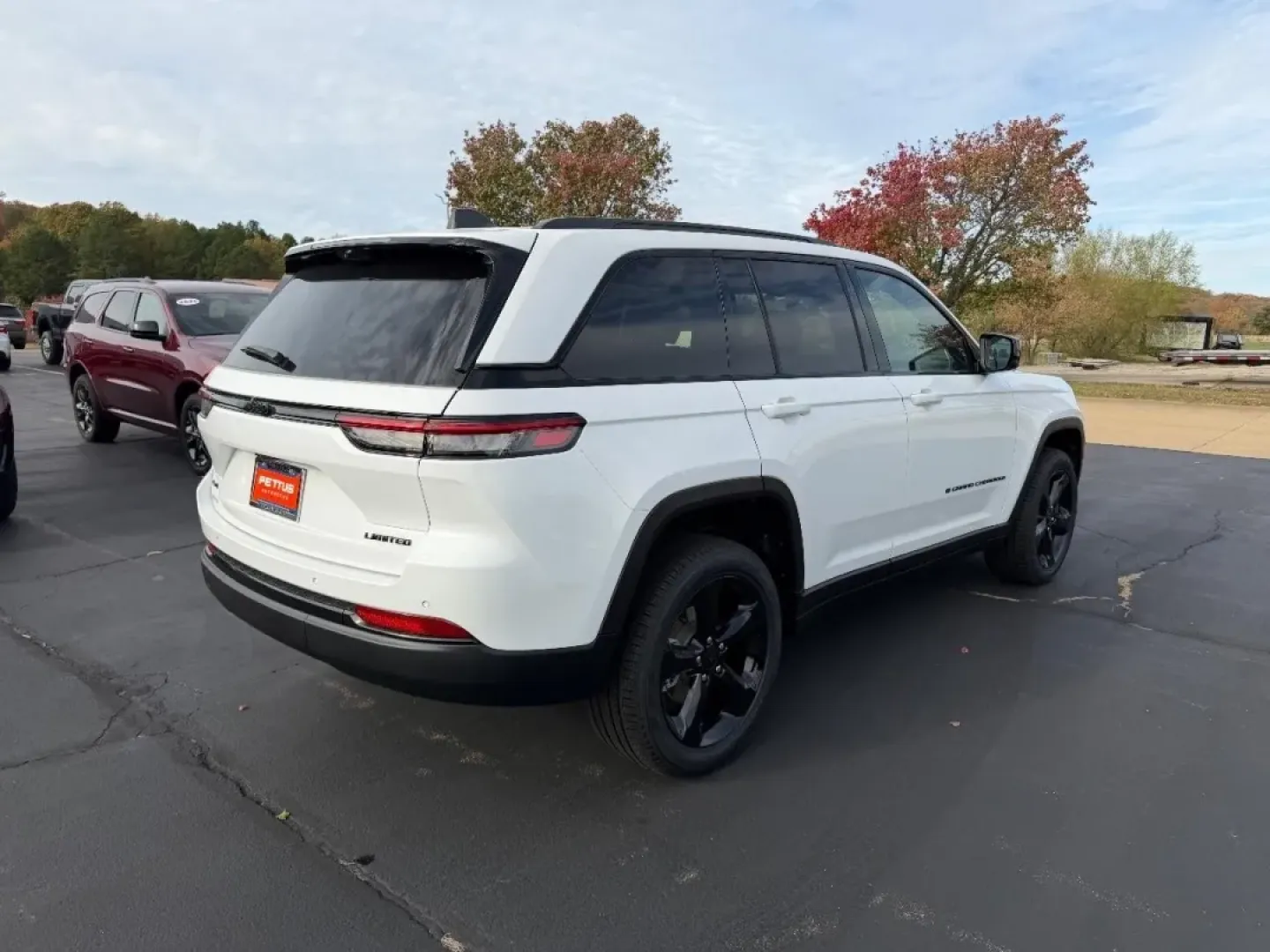 2025 /Global Black Leather Jeep Grand Cherokee Limited (1C4RJHBG2SC) with an 3.6L V6 24V VVT UPG I engine, located at 970 Woodlawn Dr., Farmington, MO, 63640, (573) 431-7800, 37.825642, -90.468674 - **Explore the Open Road with the 2025 Jeep Grand Cherokee Limited: Your Next Adventure Awaits!**<br /> <br /> Are you ready to elevate your driving experience? Whether you're navigating the daily grind of long commutes or embarking on weekend getaways with family and friends, the **2025 Jeep Grand C - Photo#2