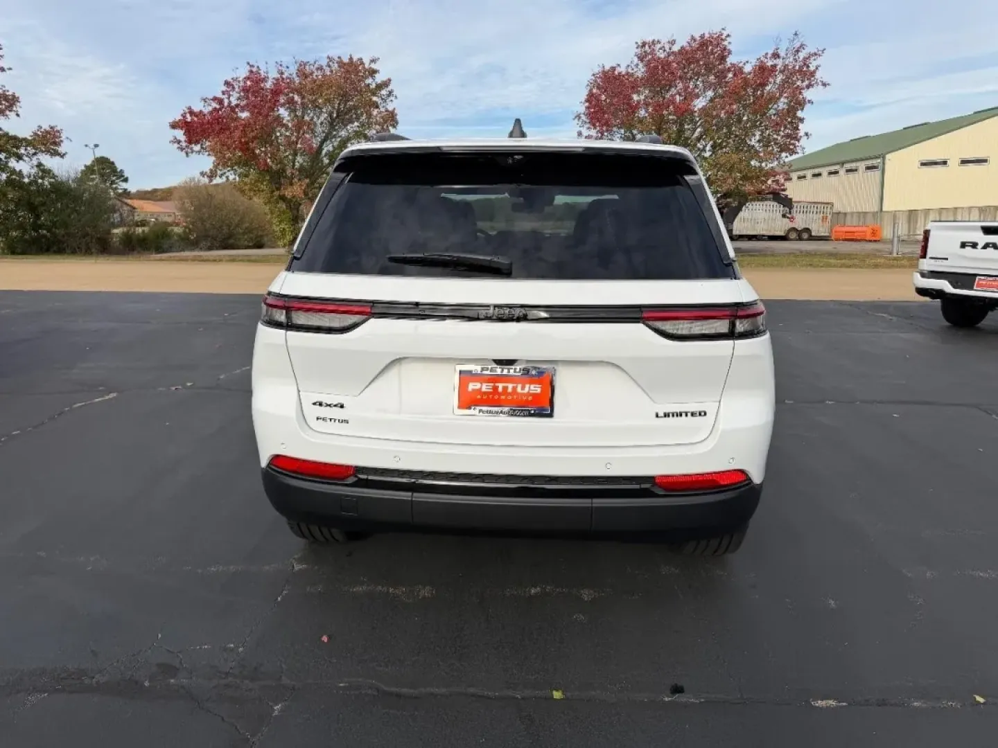 2025 /Global Black Leather Jeep Grand Cherokee Limited (1C4RJHBG2SC) with an 3.6L V6 24V VVT UPG I engine, located at 970 Woodlawn Dr., Farmington, MO, 63640, (573) 431-7800, 37.825642, -90.468674 - **Explore the Open Road with the 2025 Jeep Grand Cherokee Limited: Your Next Adventure Awaits!**<br /> <br /> Are you ready to elevate your driving experience? Whether you're navigating the daily grind of long commutes or embarking on weekend getaways with family and friends, the **2025 Jeep Grand C - Photo#3