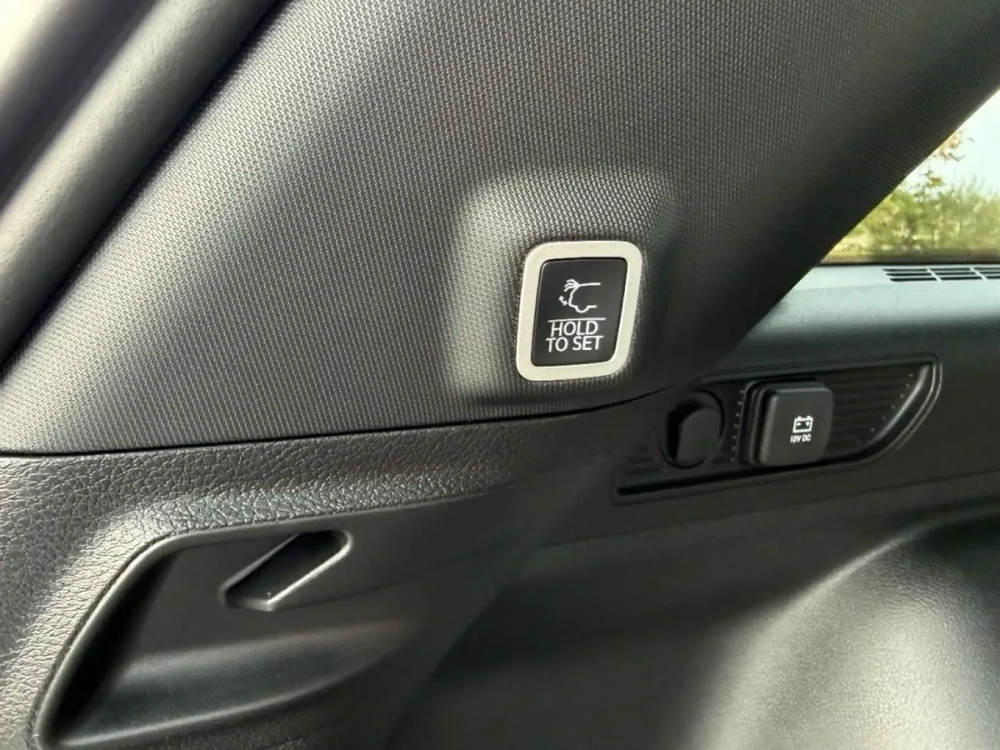 2025 /Global Black Leather Jeep Grand Cherokee Limited (1C4RJHBG2SC) with an 3.6L V6 24V VVT UPG I engine, located at 970 Woodlawn Dr., Farmington, MO, 63640, (573) 431-7800, 37.825642, -90.468674 - **Explore the Open Road with the 2025 Jeep Grand Cherokee Limited: Your Next Adventure Awaits!**<br /> <br /> Are you ready to elevate your driving experience? Whether you're navigating the daily grind of long commutes or embarking on weekend getaways with family and friends, the **2025 Jeep Grand C - Photo#5