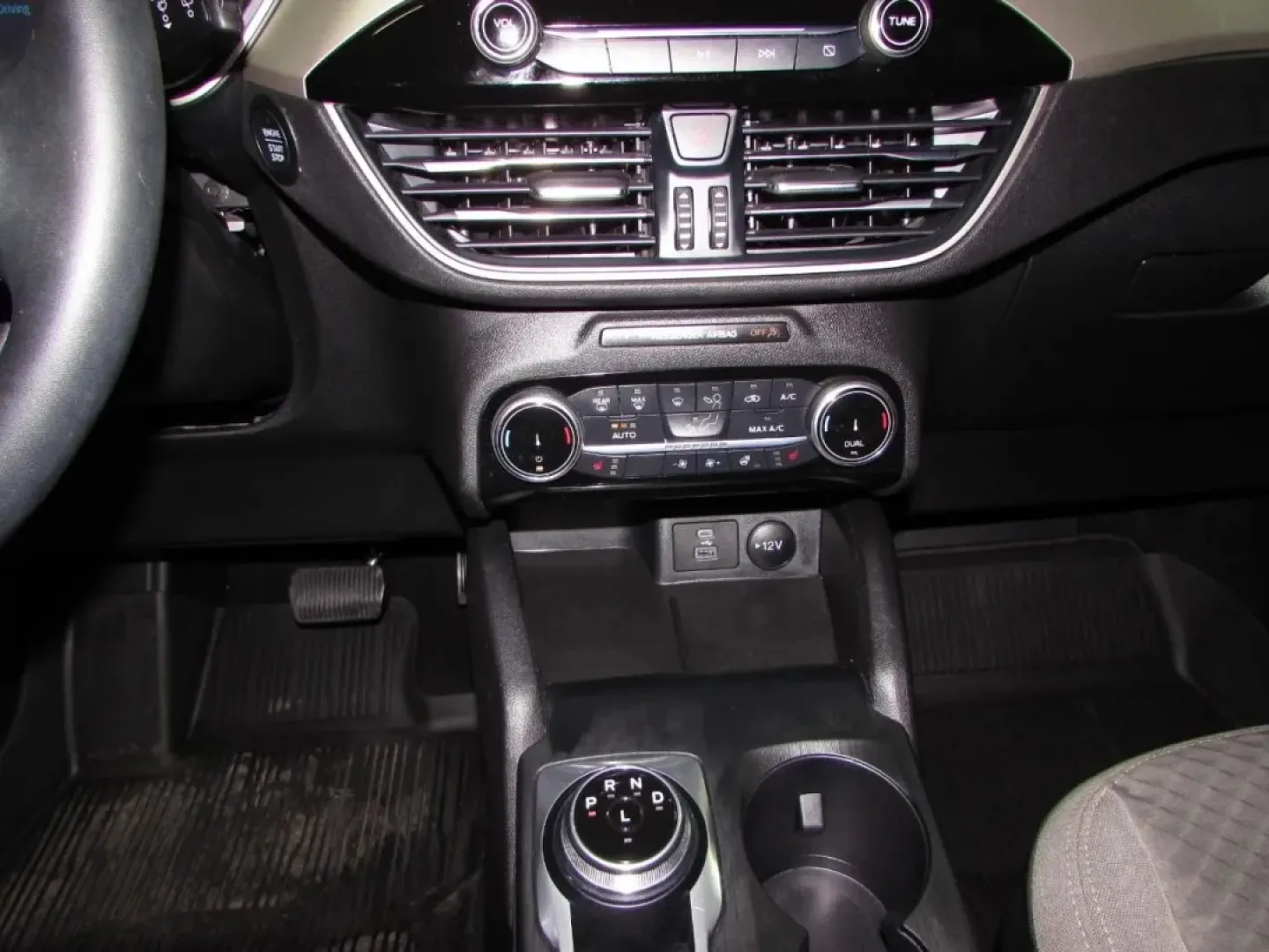 2022 /Dark Earth Gray Ford Escape SE Hybrid (1FMCU9BZ9NU) with an Other engine, Automatic transmission, located at 12836 Highway 21, De Soto, MO, 63020, (636) 337-7777, 38.151867, -90.575615 - **Discover Your Next Adventure with the Versatile 2022 Ford Escape SE Hybrid!**<br /> <br /> Are you ready to elevate your lifestyle? Whether you're commuting to work, heading out for family get-togethers, or planning weekend adventures, the 2022 Ford Escape SE Hybrid is the perfect companion. This - Photo#19